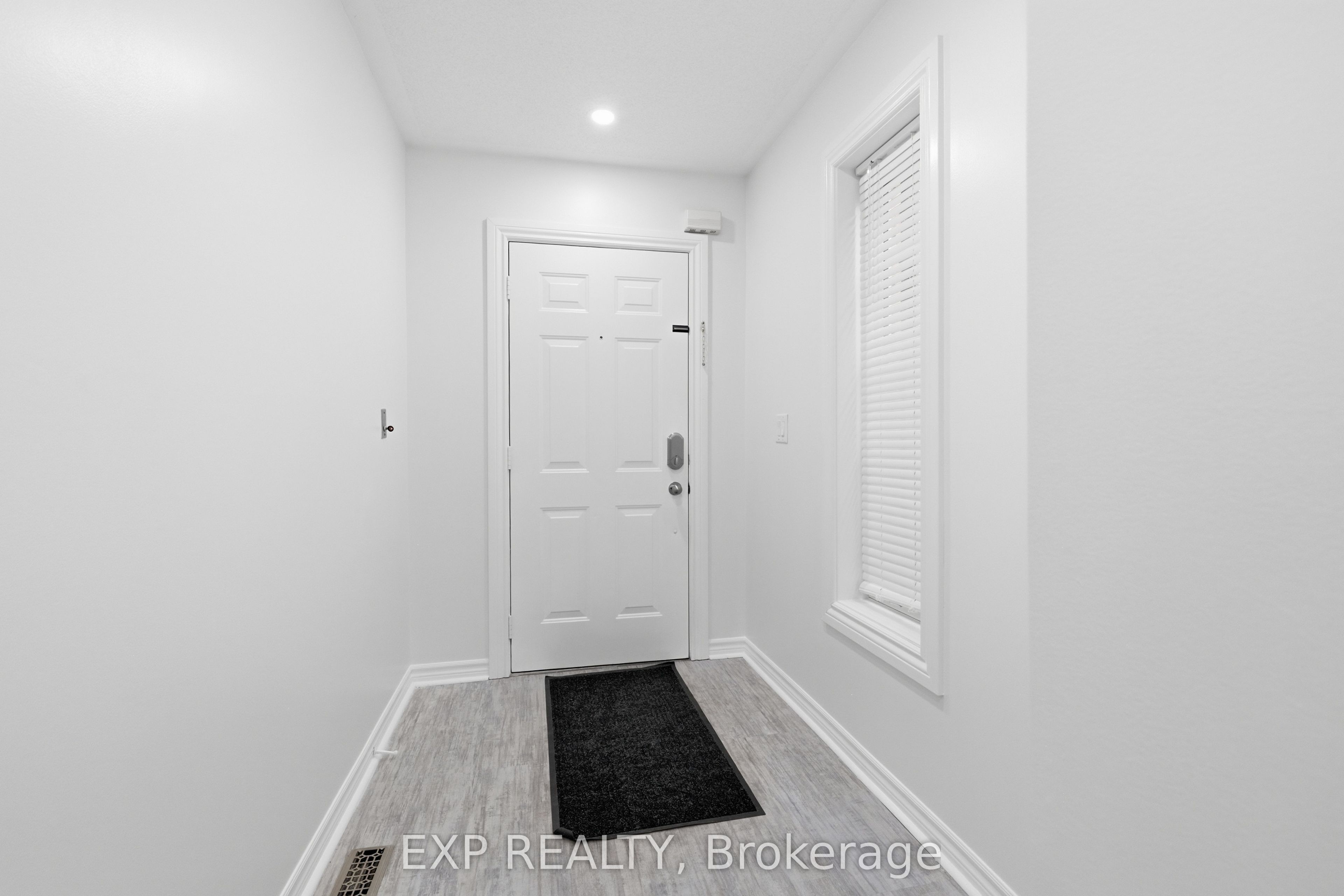 1015 Borden Lane, Milton, ON L9T 5N9 photo 3