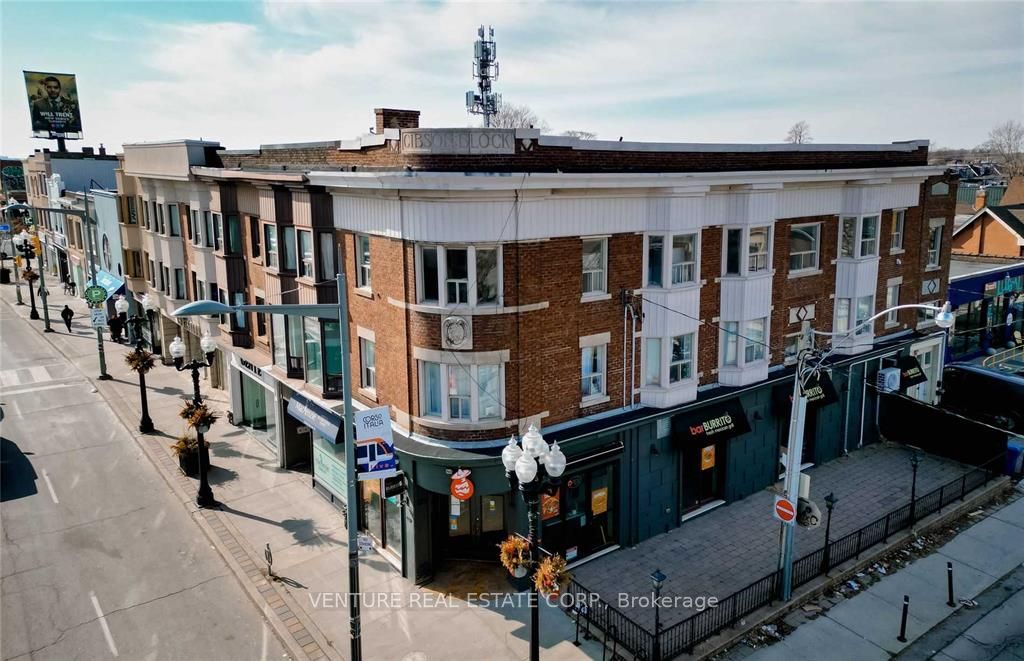 1228 St Clair Avenue W 3, Toronto, ON M6E 1B7 photo 3