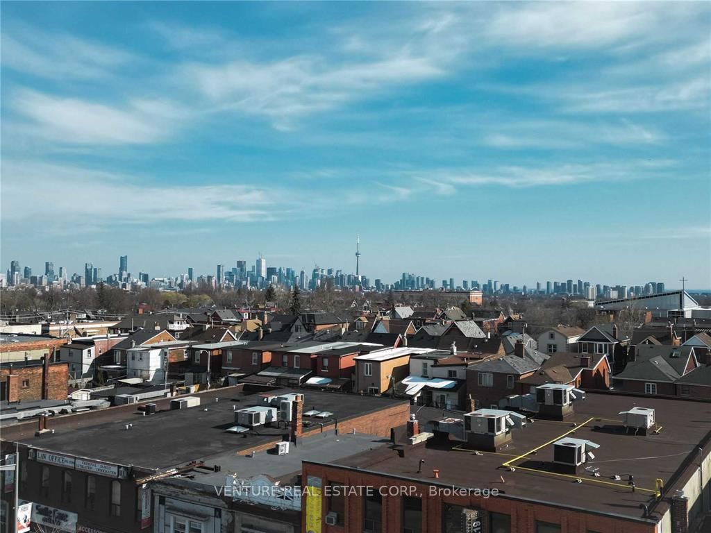 1228 St Clair Avenue W 3, Toronto, ON M6E 1B7 photo 5