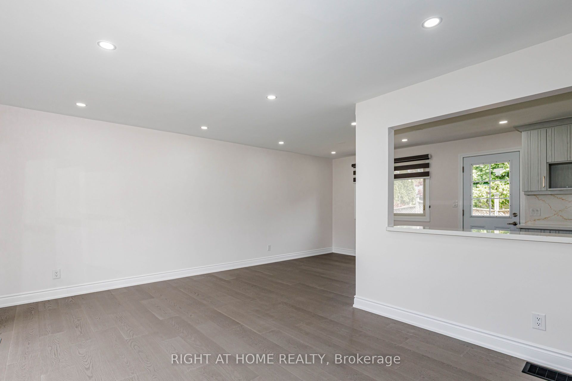 5154 New Street, Burlington, ON L7L 1V4 photo 5