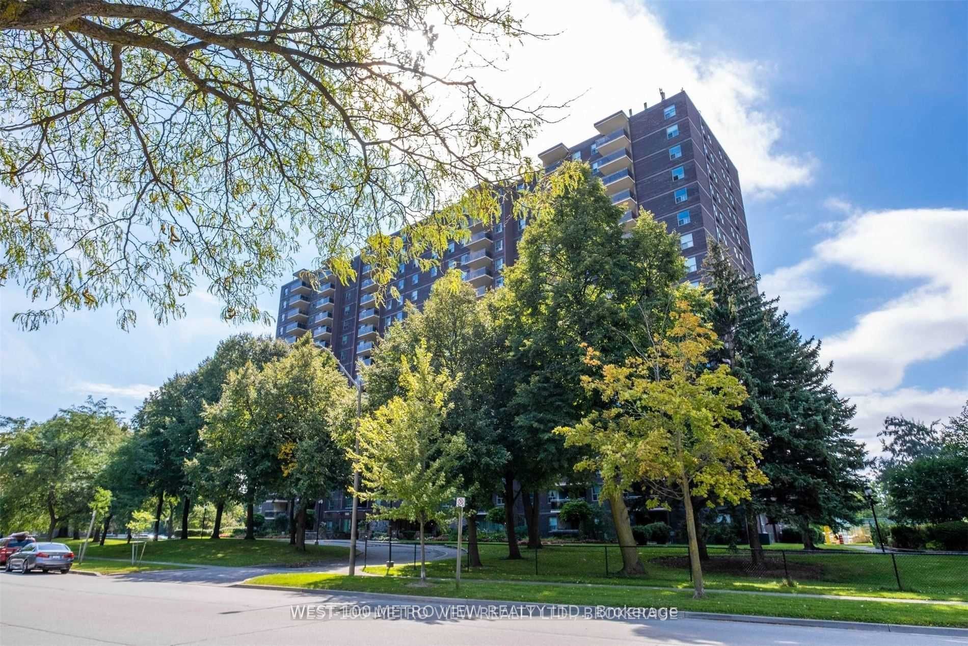 966 Inverhouse Drive 1102, Mississauga, ON L5J 4B6 photo 2