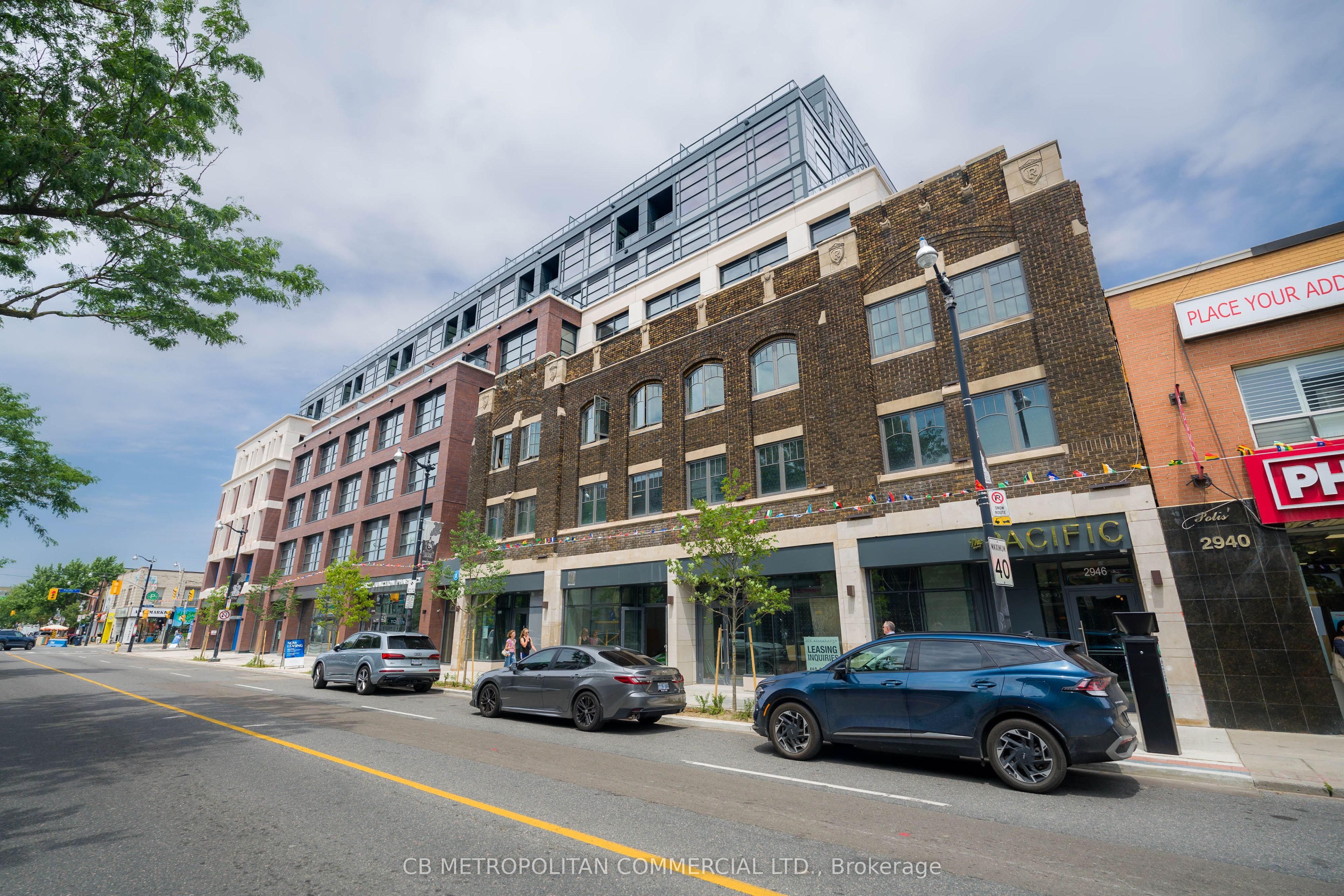 2946 Dundas Street West Street W 510, Toronto, ON M6P 1Y8 photo 2