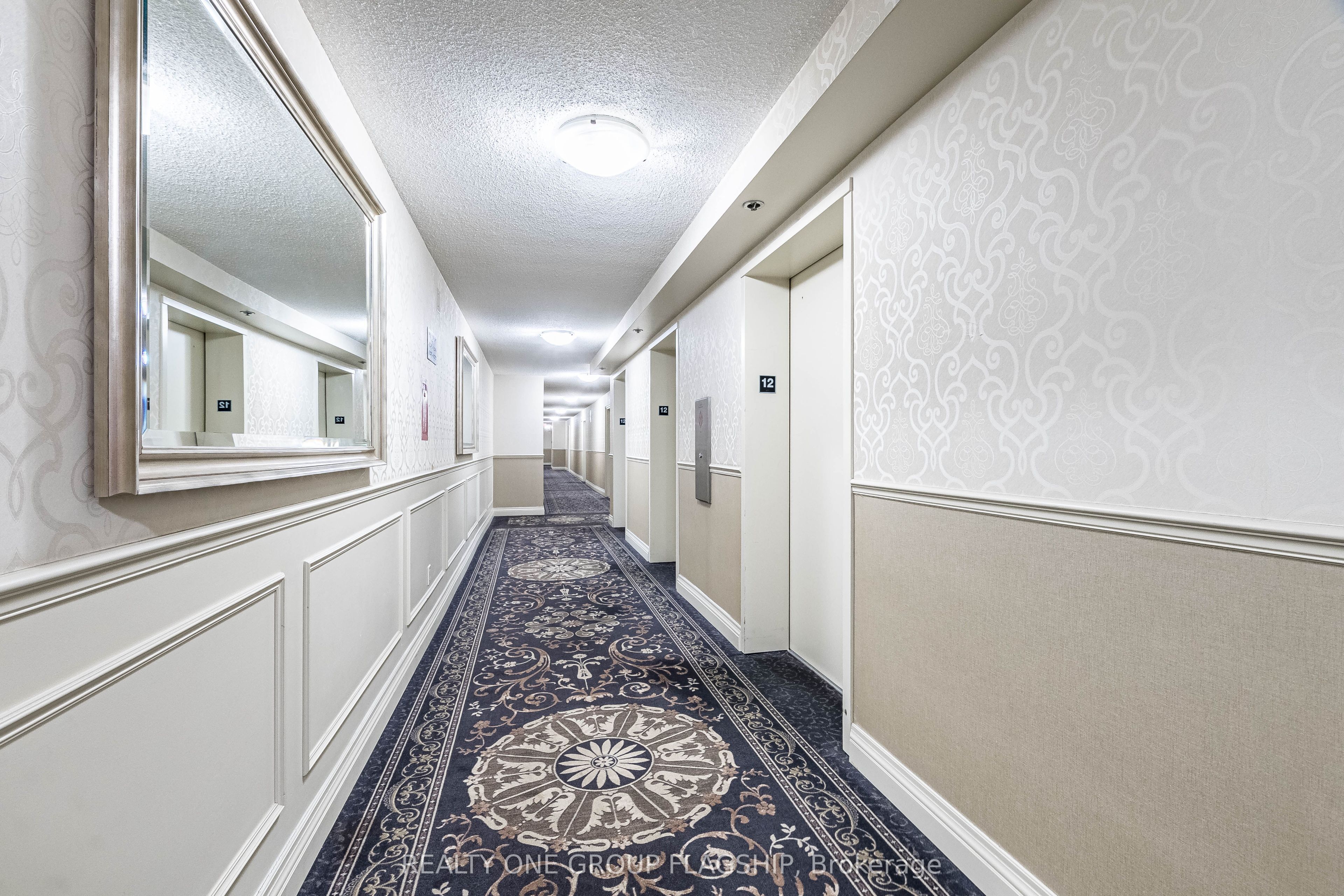 50 Elm Drive E 1209, Mississauga, ON L5A 3X2 photo 5