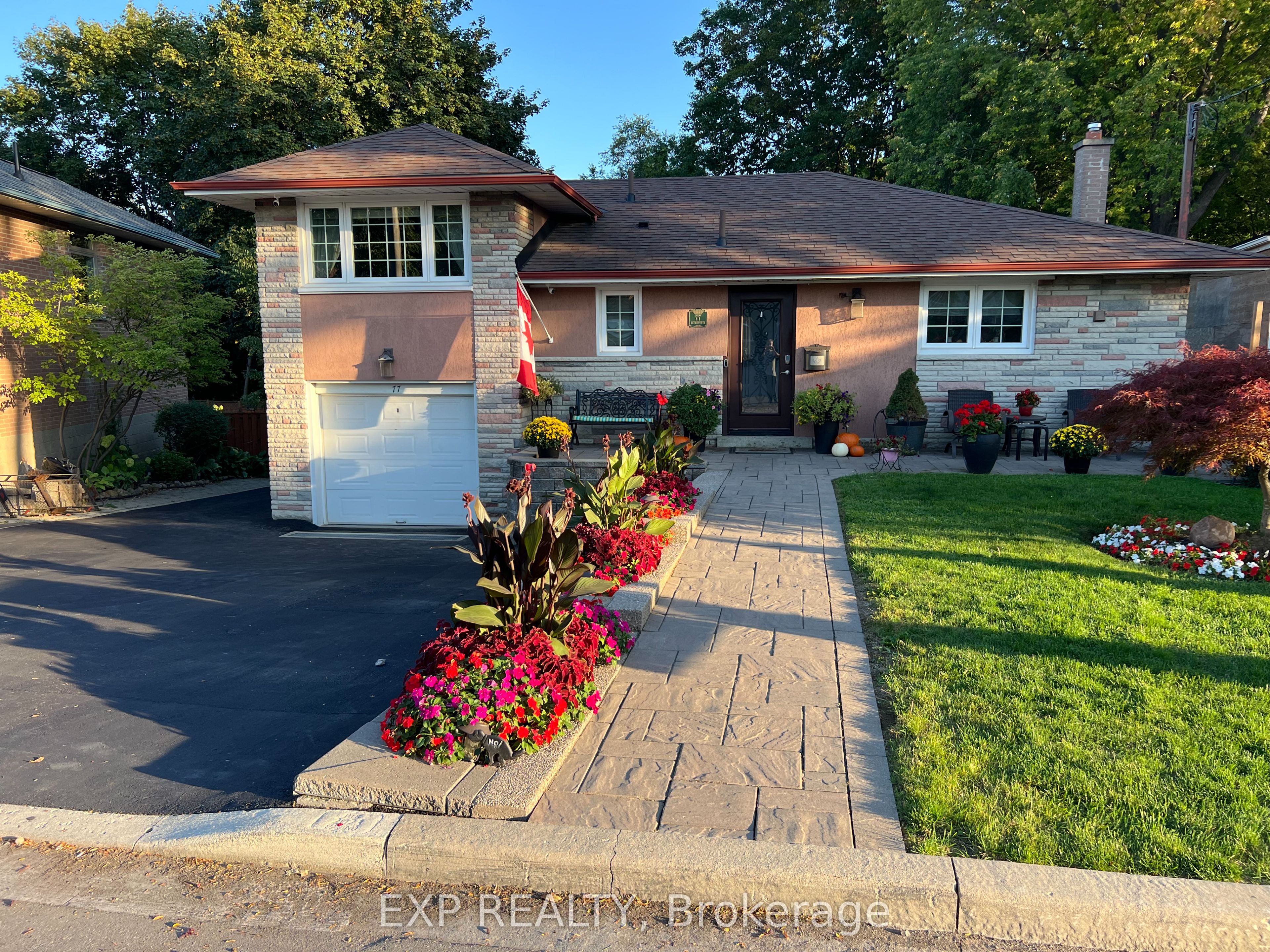77 Letchworth Crescent, Toronto, ON M3M 1Z1