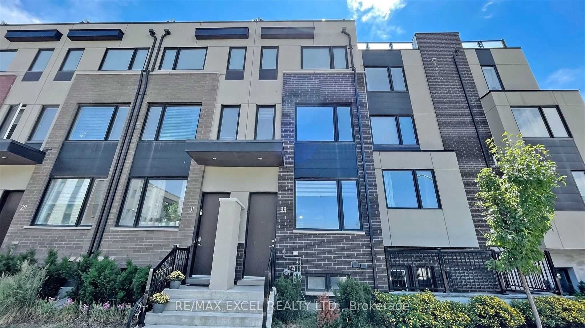 33 Thomas Mulholland Drive, Toronto, ON M3K 0B5