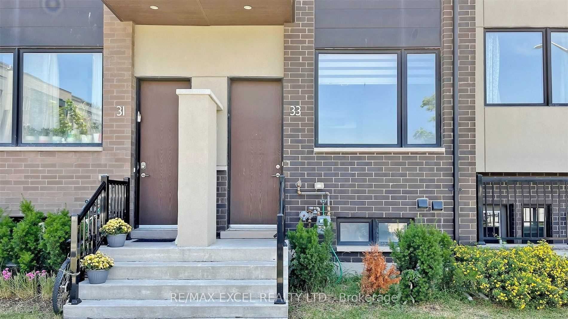 33 Thomas Mulholland Drive, Toronto, ON M3K 0B5 photo 2