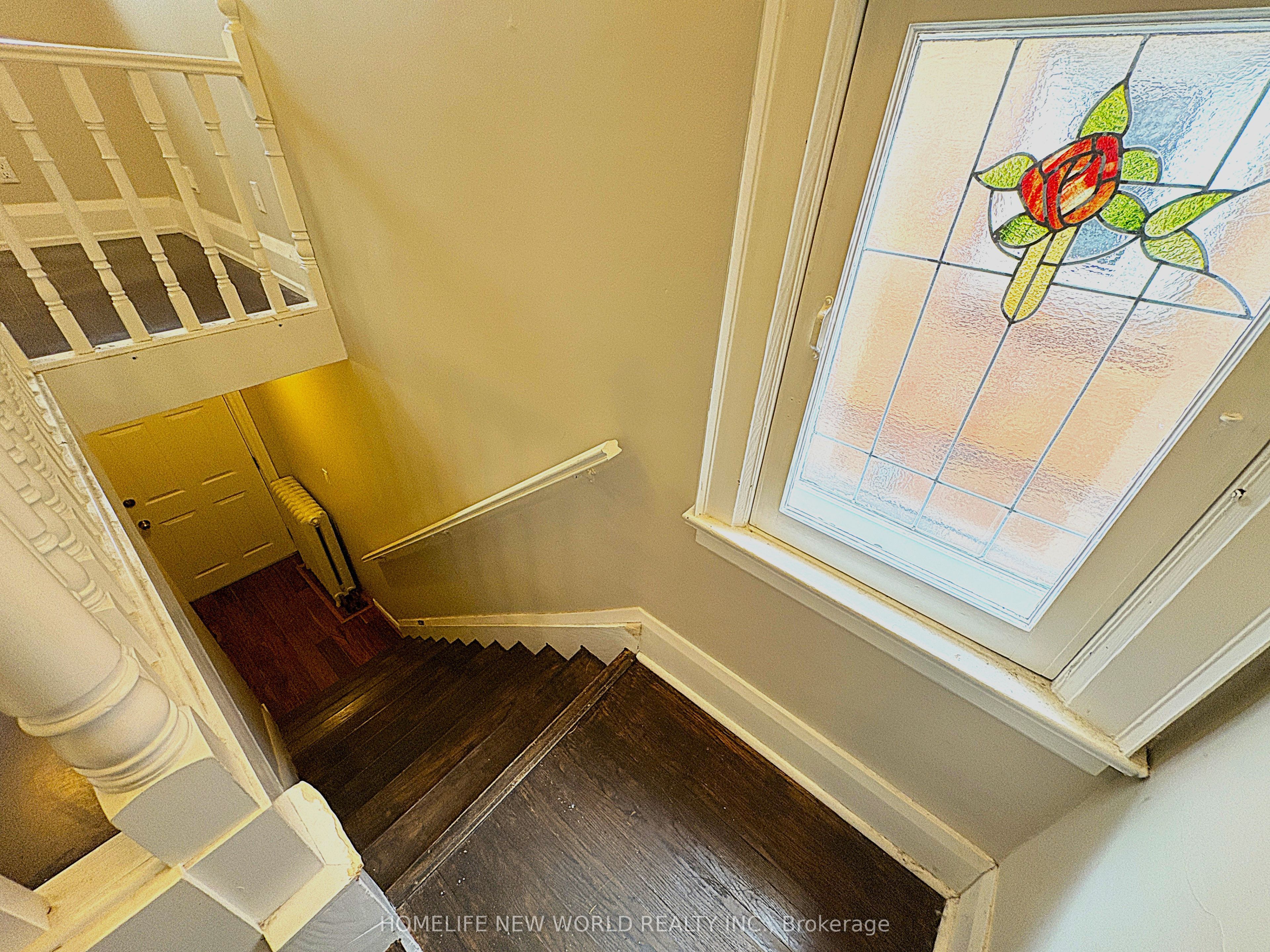 51 Parkdale Road 2nd Flr, Toronto, ON M6R 1E3 photo 4