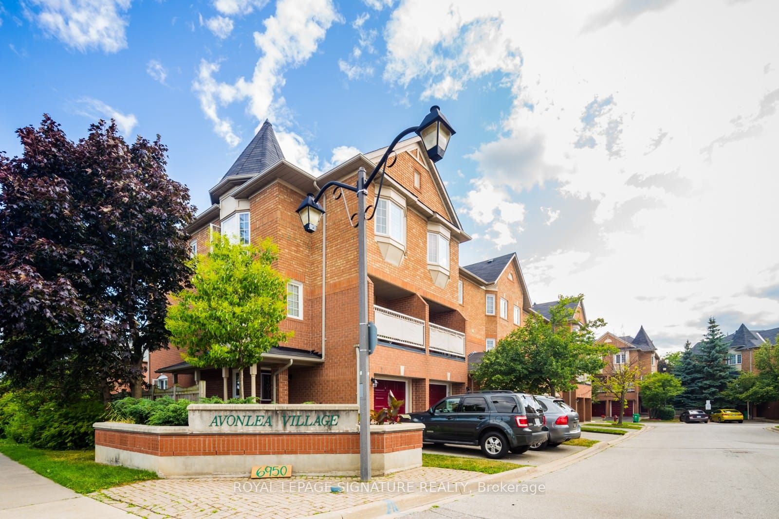 6950 Tenth Line 31, Mississauga, ON L5N 6Y1