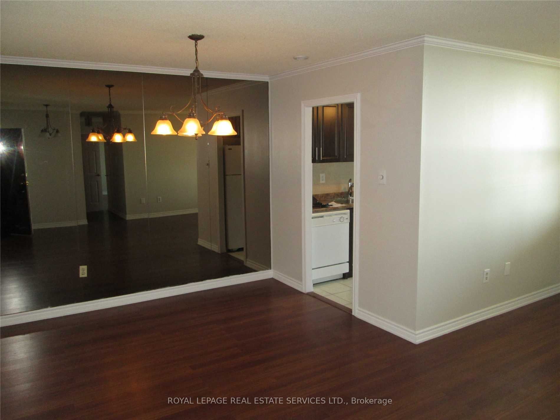 966 Inverhouse Drive 1510, Mississauga, ON L5J 4B6 photo 2