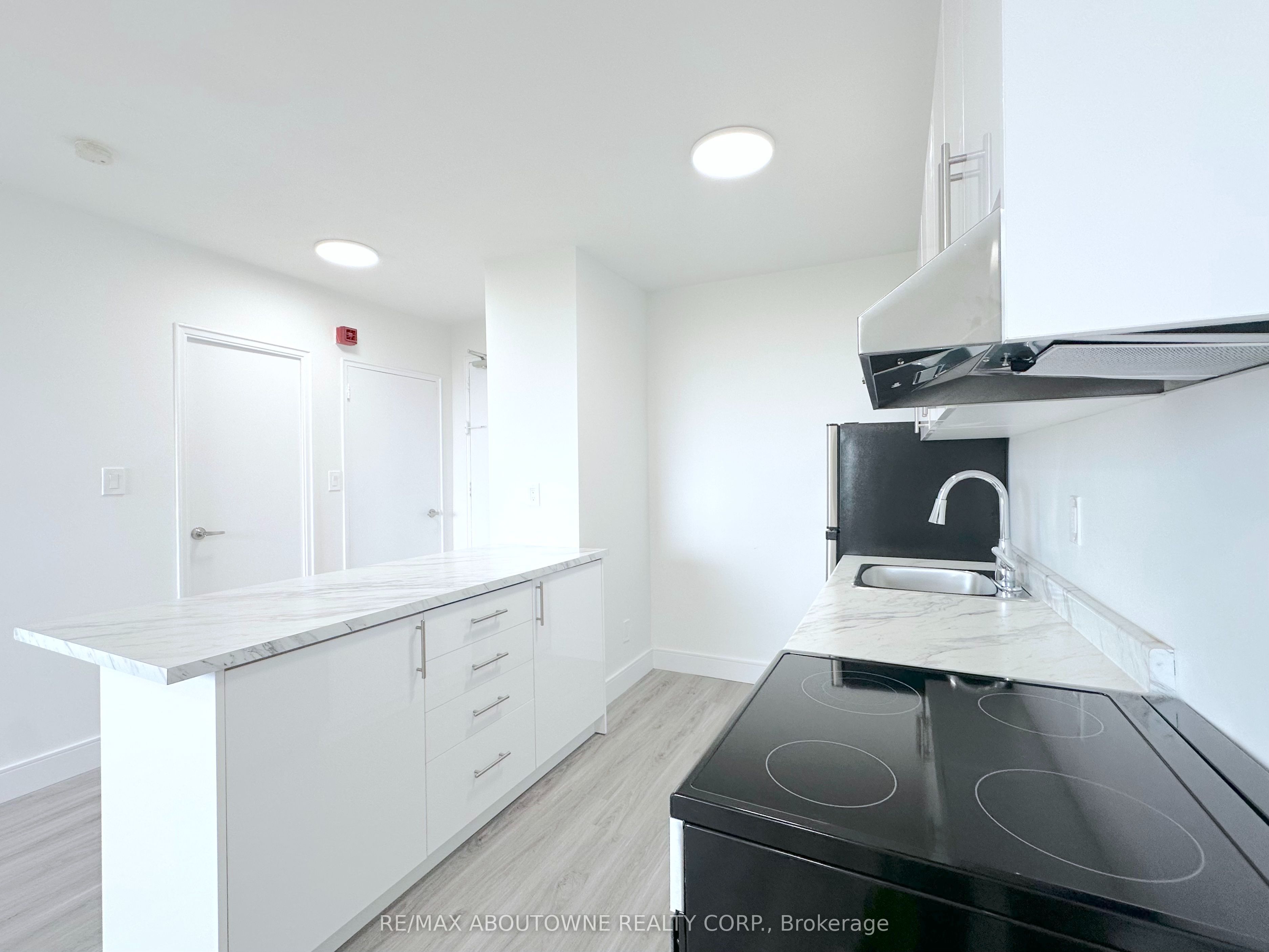 79 Jameson Avenue 303, Toronto, ON M6K 2V3 photo 3