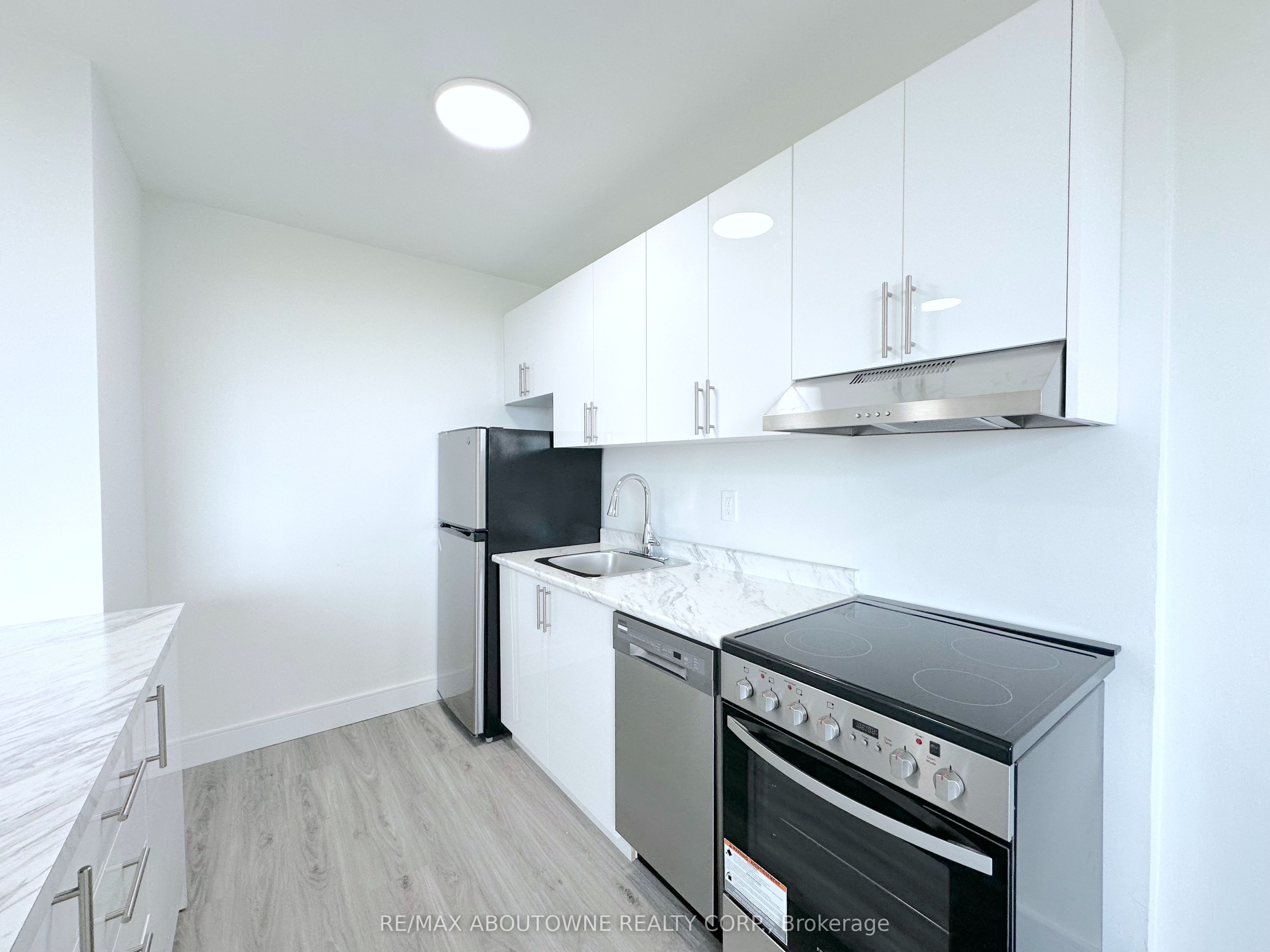 79 Jameson Avenue 303, Toronto, ON M6K 2V3 photo 5