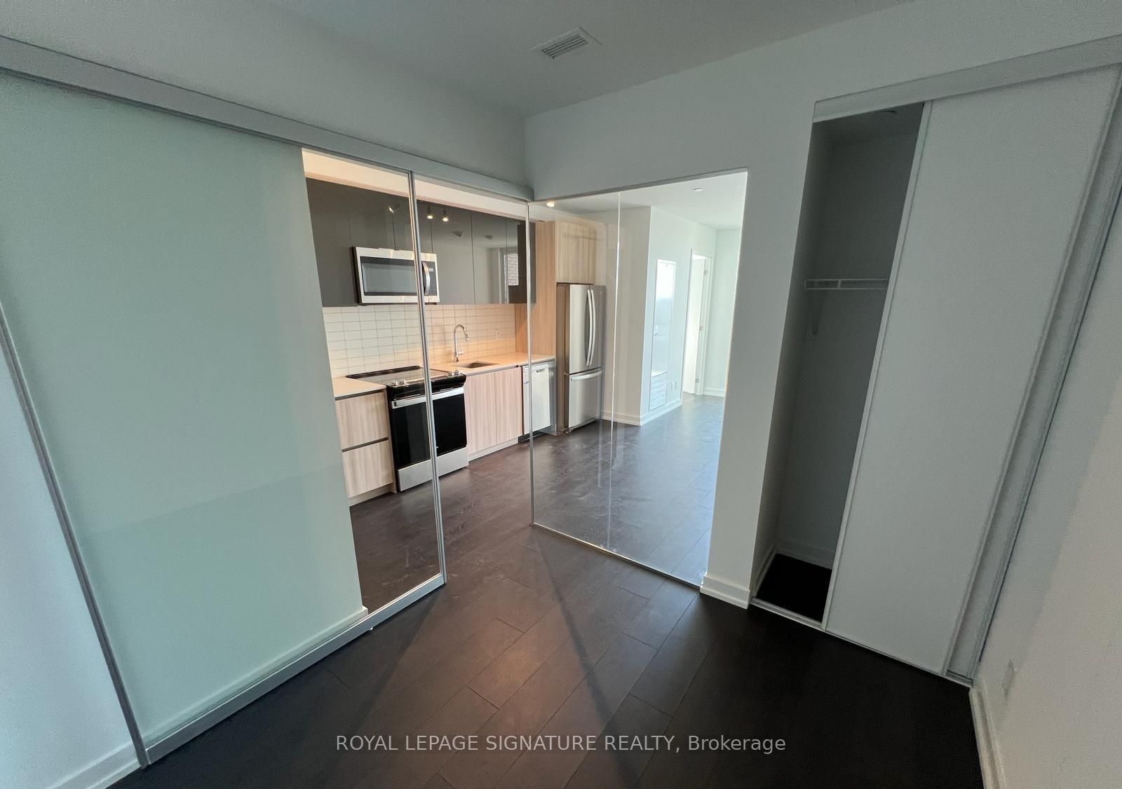 3100 Keele Street 629, Toronto, ON M3M 0E1 photo 5