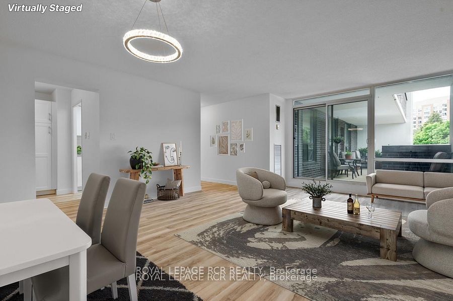 1535 Lakeshore Road E 205, Mississauga, ON L5E 3E2 photo 4