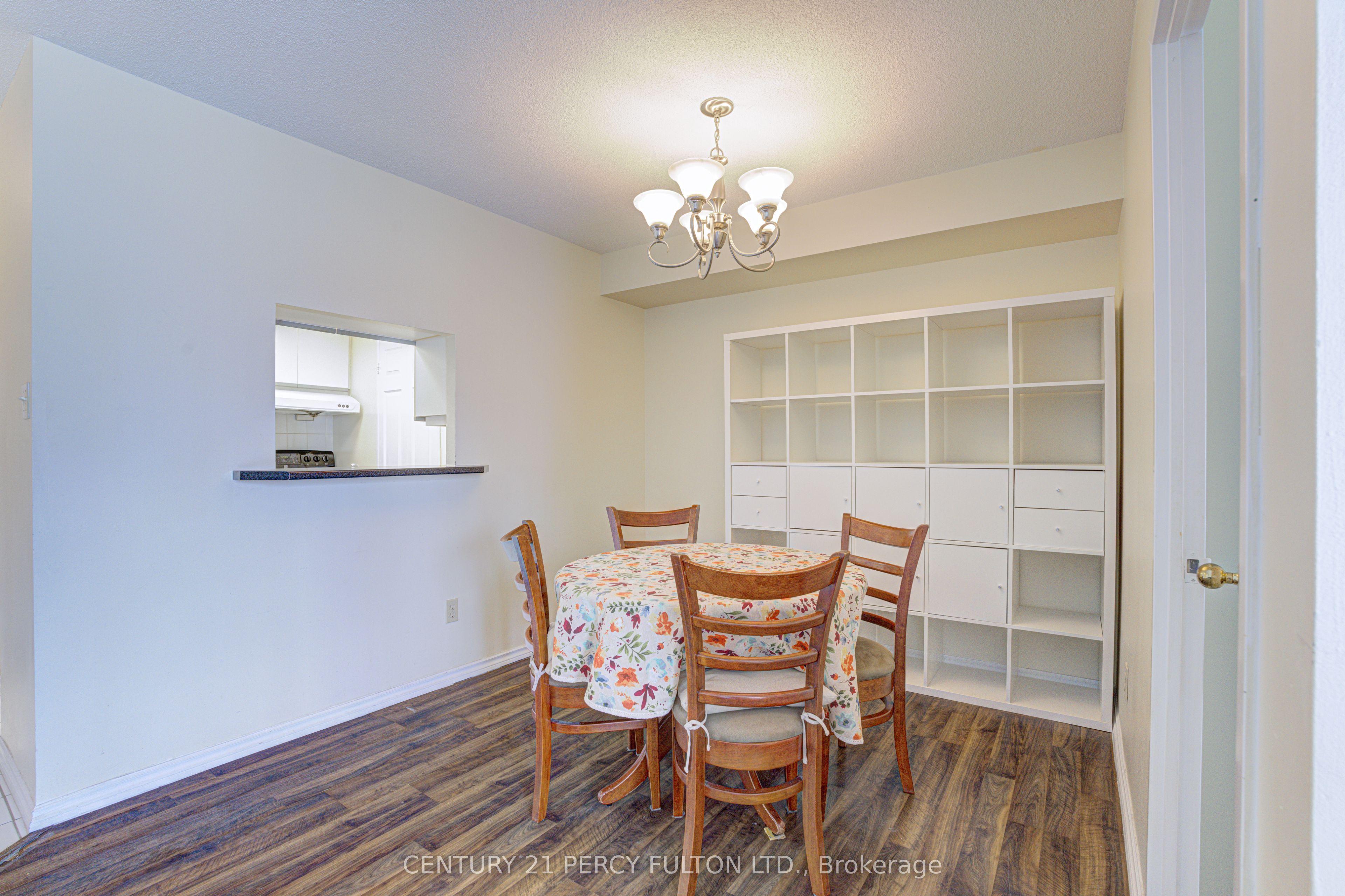 285 Enfield Place 2006, Mississauga, ON L5B 3Y6 photo 2