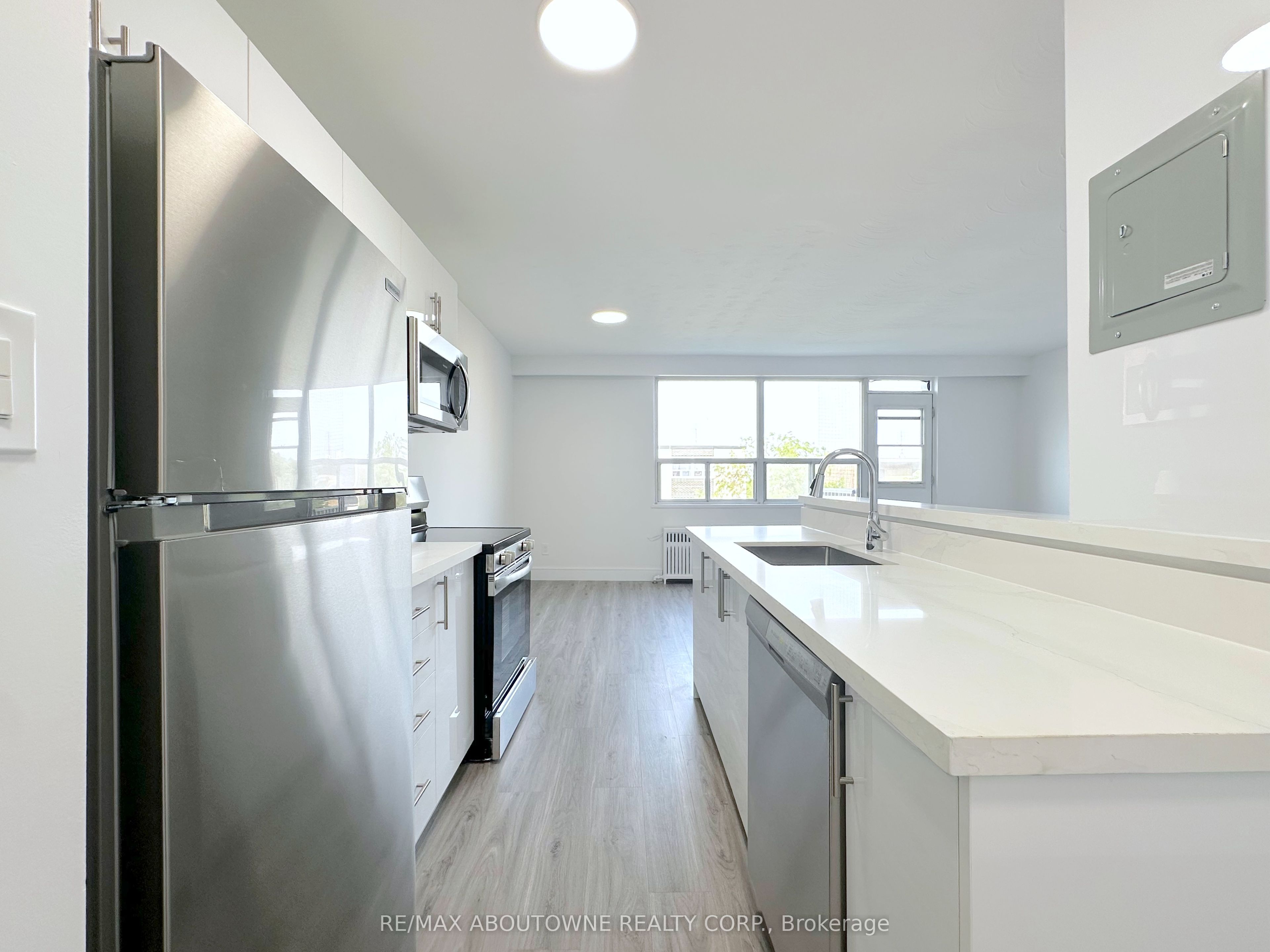 79 Jameson Avenue 716, Toronto, ON M6K 2V3