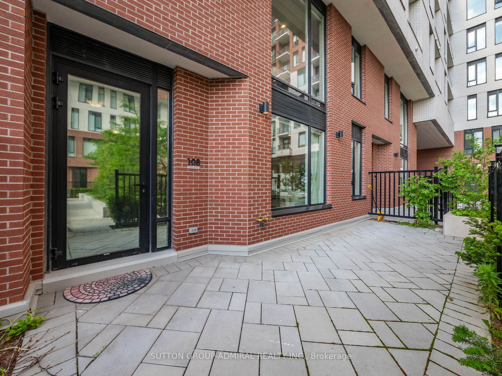 15 Maryport Avenue 108, Toronto, ON M3M 0E2 photo 2