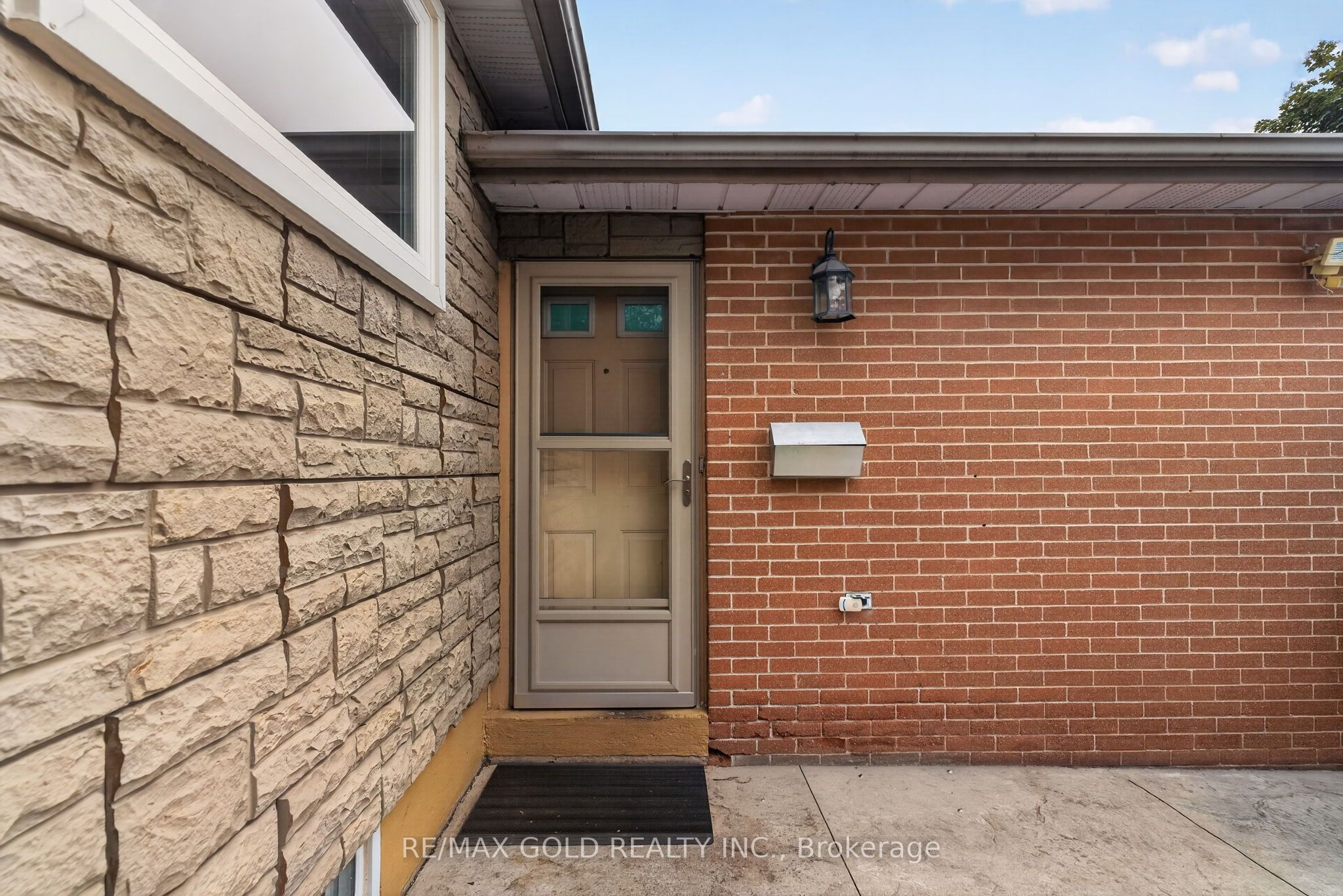 32 Dunblaine Crescent, Brampton, ON L6T 3H2 photo 5
