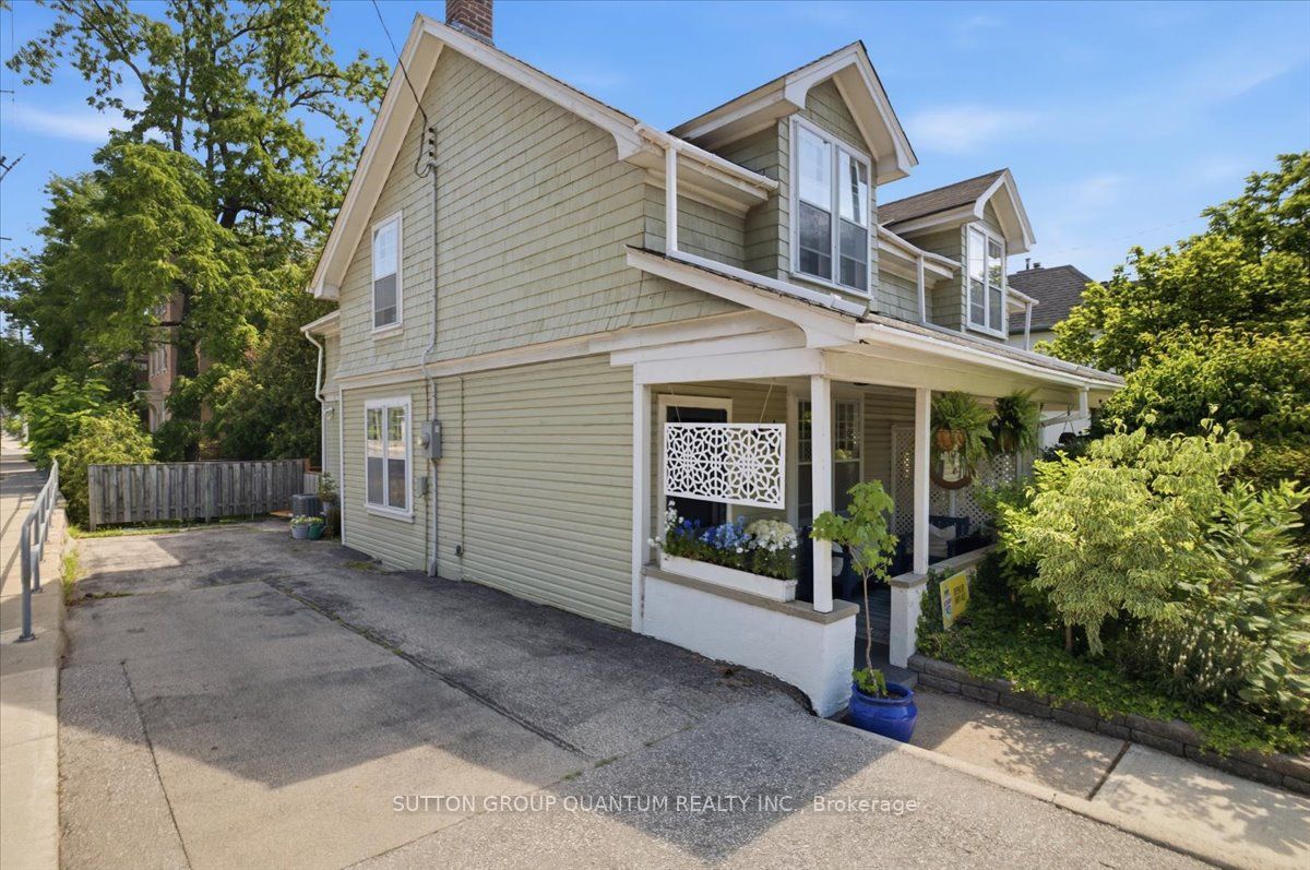 137 Chisholm Street, Oakville, ON L6K 3J1 photo 3