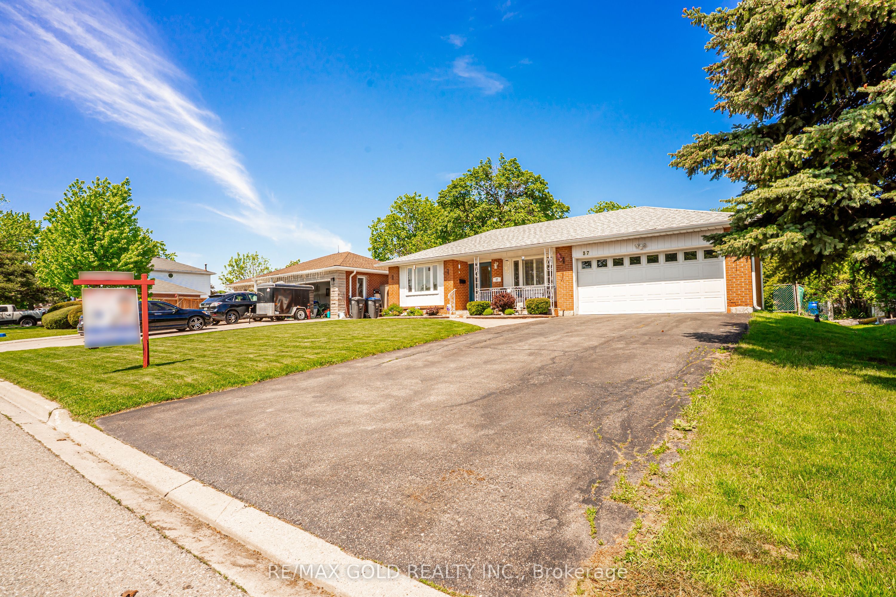 37 Devonshire Drive, Brampton, ON L6T 3G5 photo 3