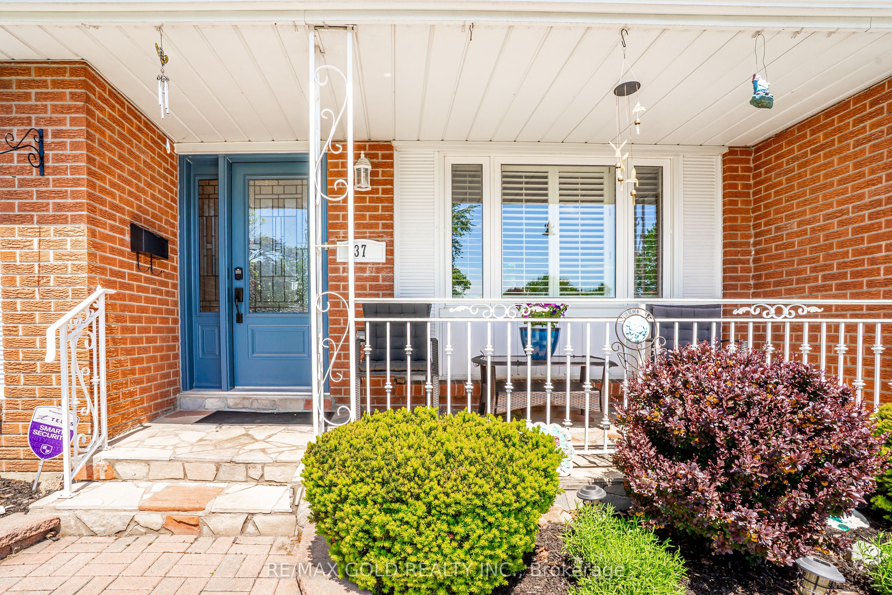 37 Devonshire Drive, Brampton, ON L6T 3G5 photo 5
