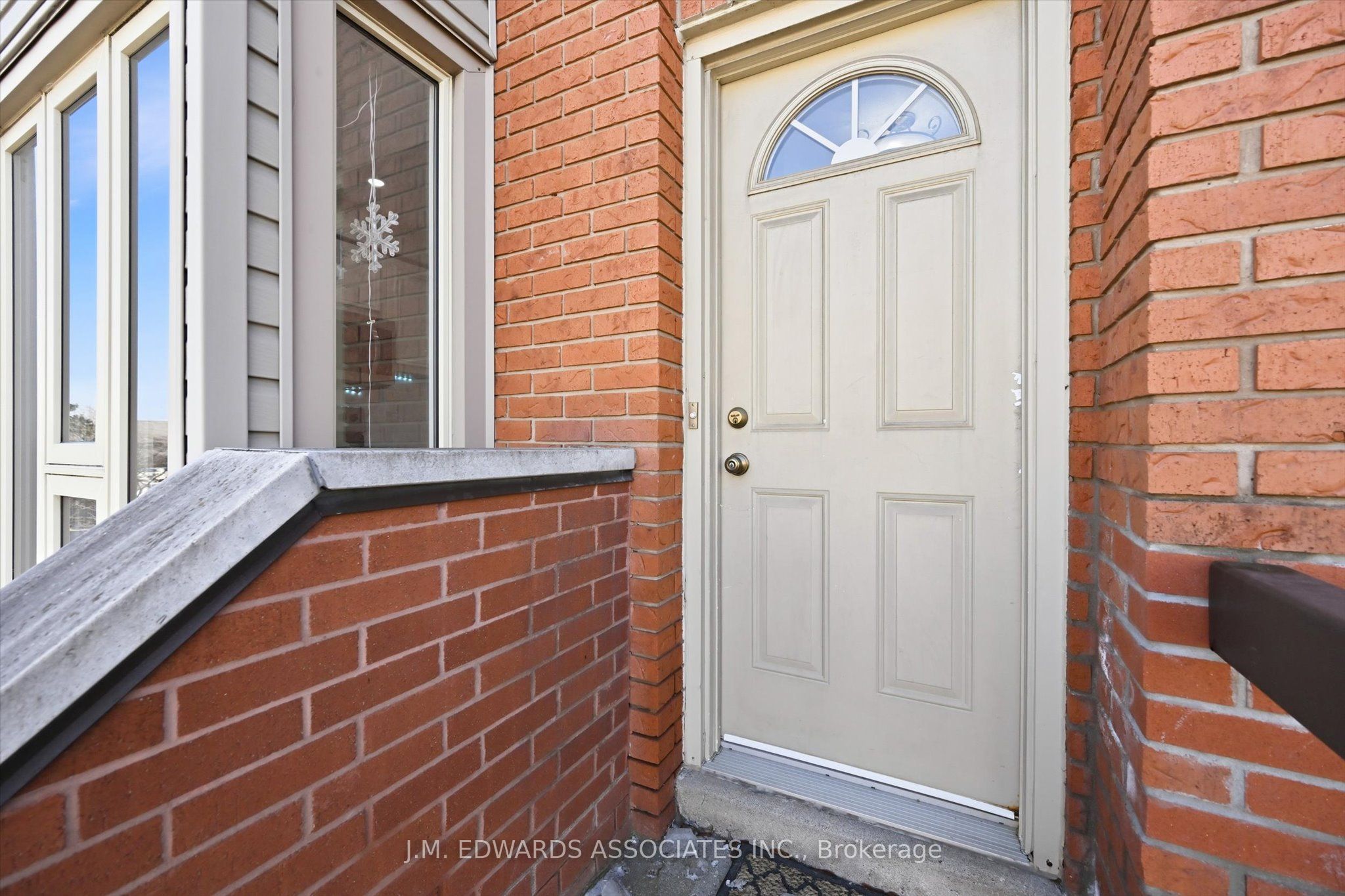 895 Maple Avenue 215, Burlington, ON L7S 2H7 photo 4