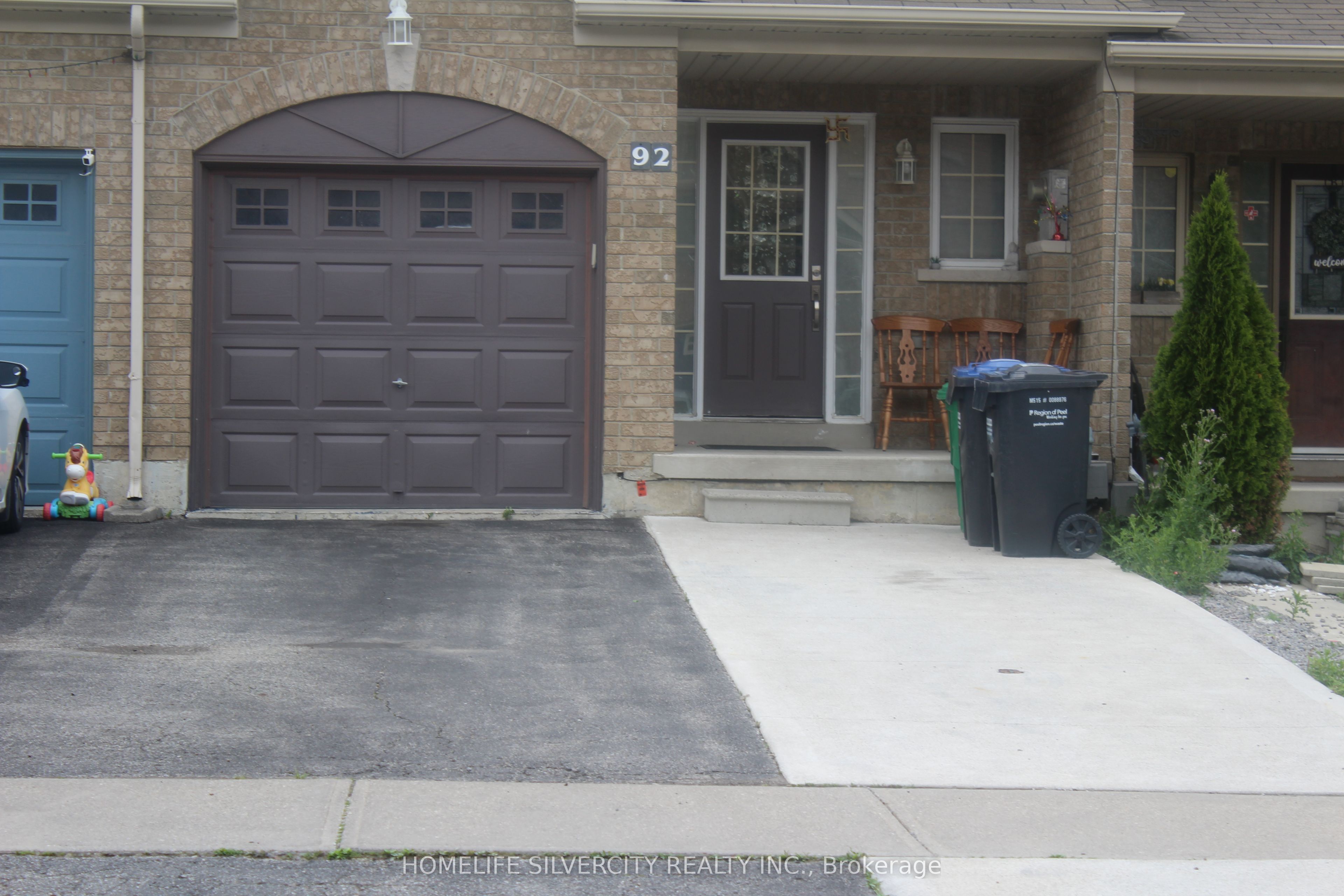 92 Tomabrook Crescent, Brampton, ON L6R 0V4 photo 3