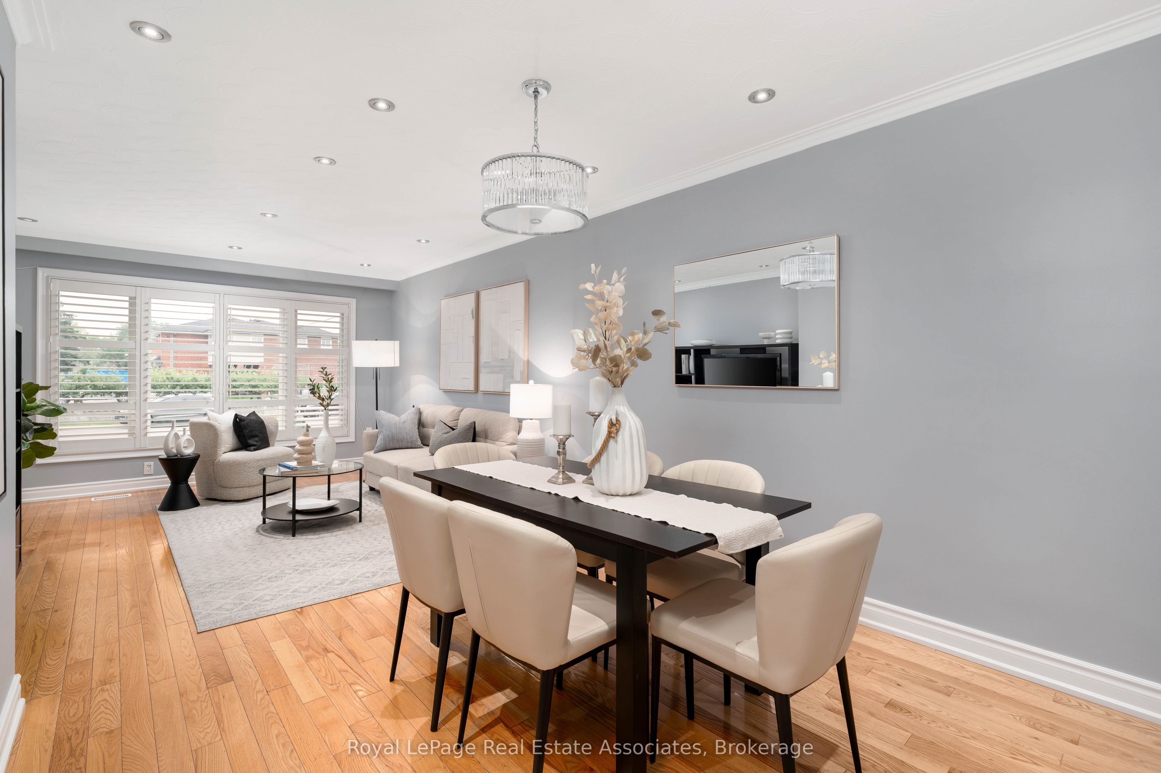 12 Anchor Drive, Toronto, ON M3L 2A6