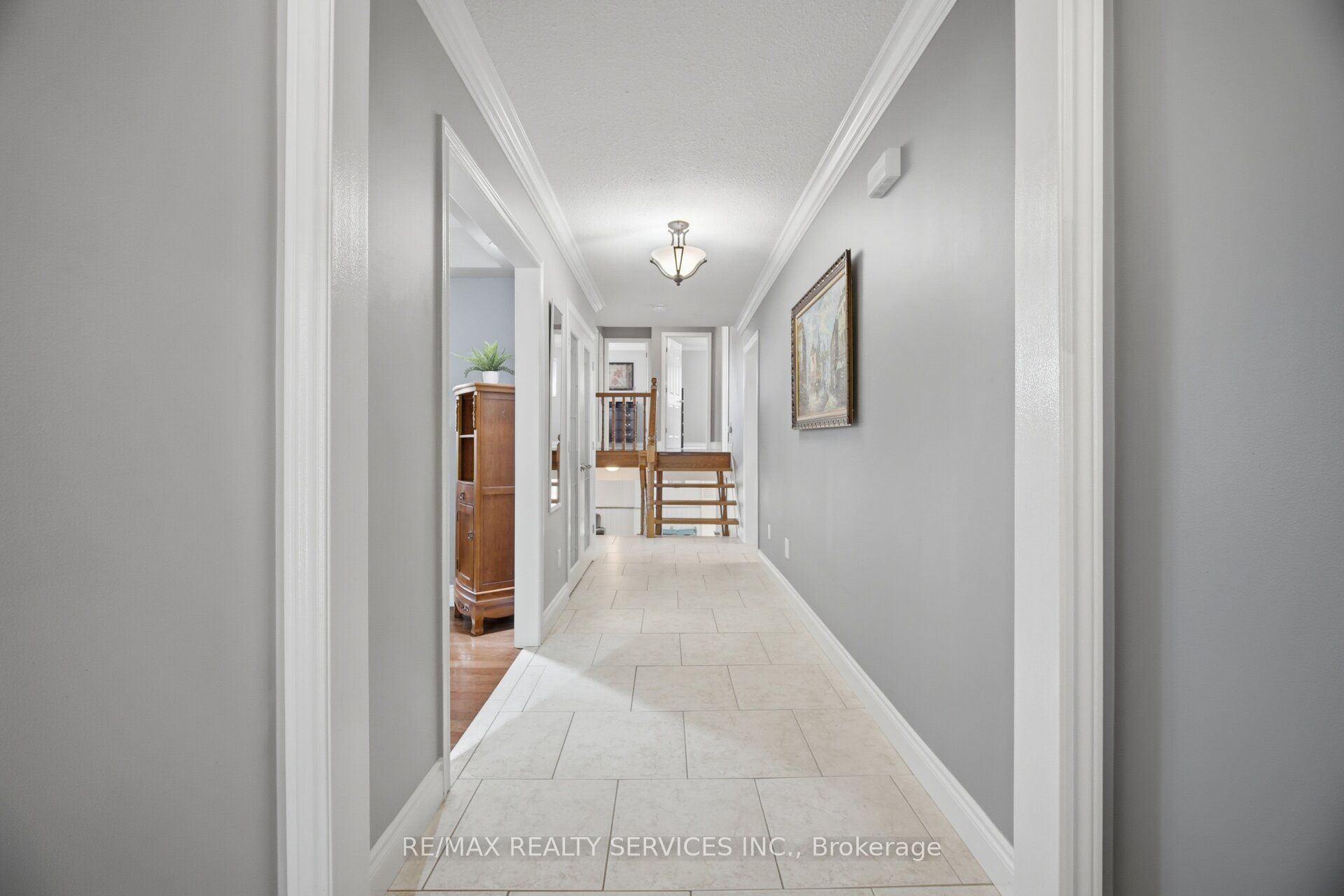 20 Malcolm Crescent, Brampton, ON L6S 3C8 photo 4