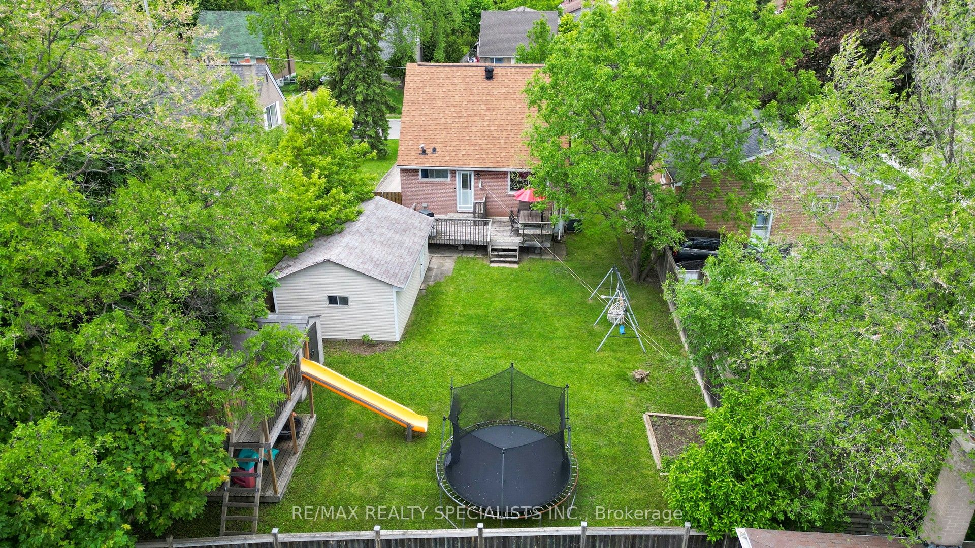 3392 Sonja Road, Mississauga, ON L4T 1R1 photo 2