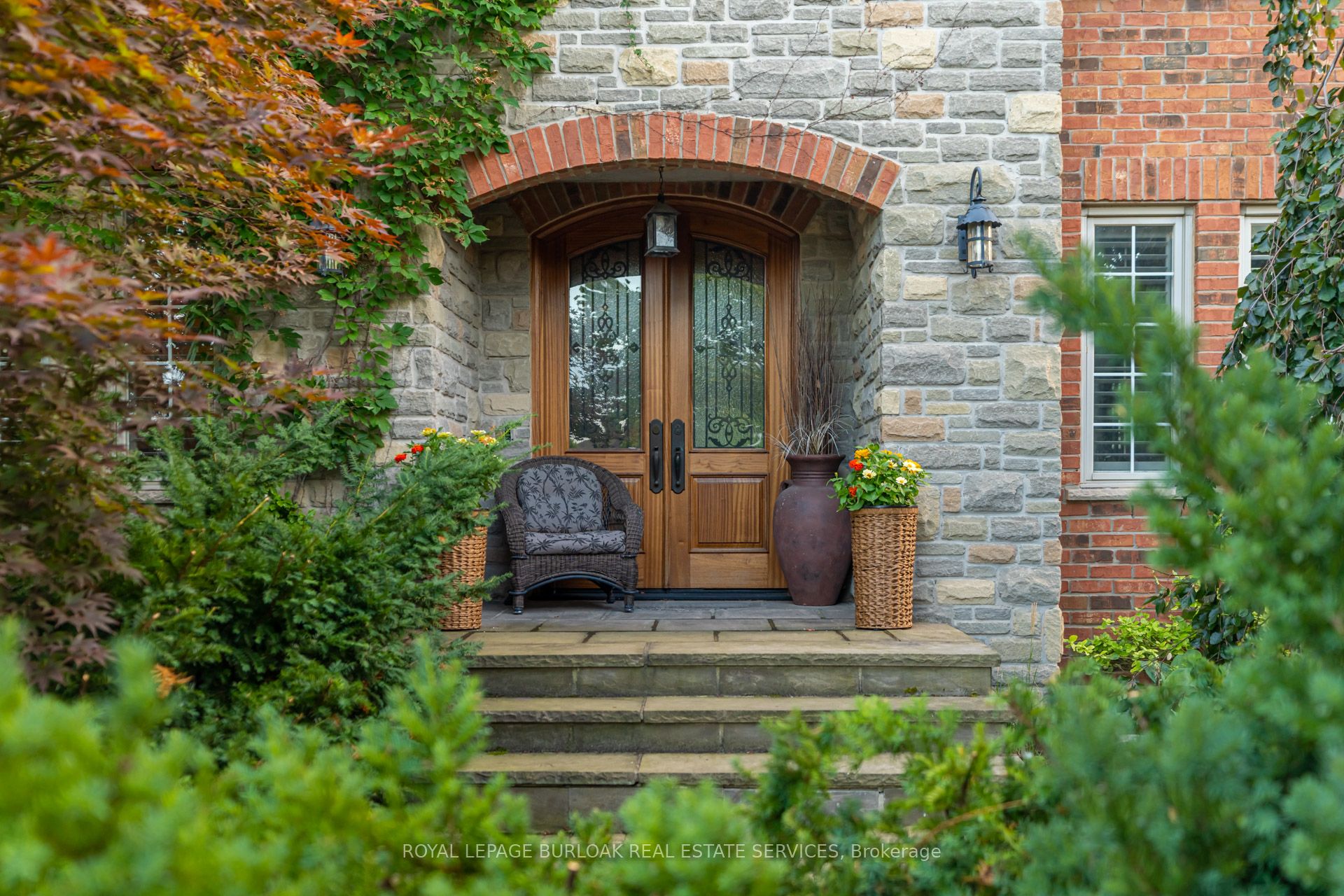 4278 Clubview Drive, Burlington, ON L7M 4X1 photo 4