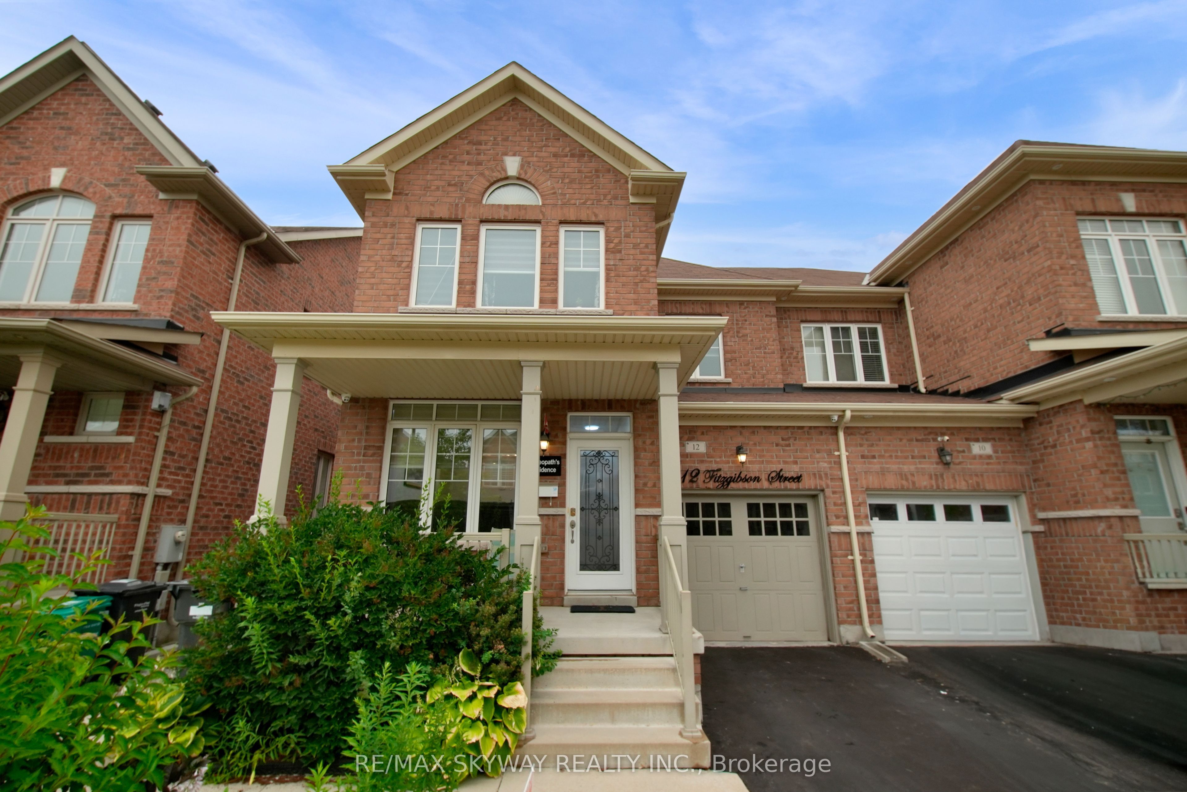 12 Fitzgibson Street, Brampton, ON L6Y 5Y5