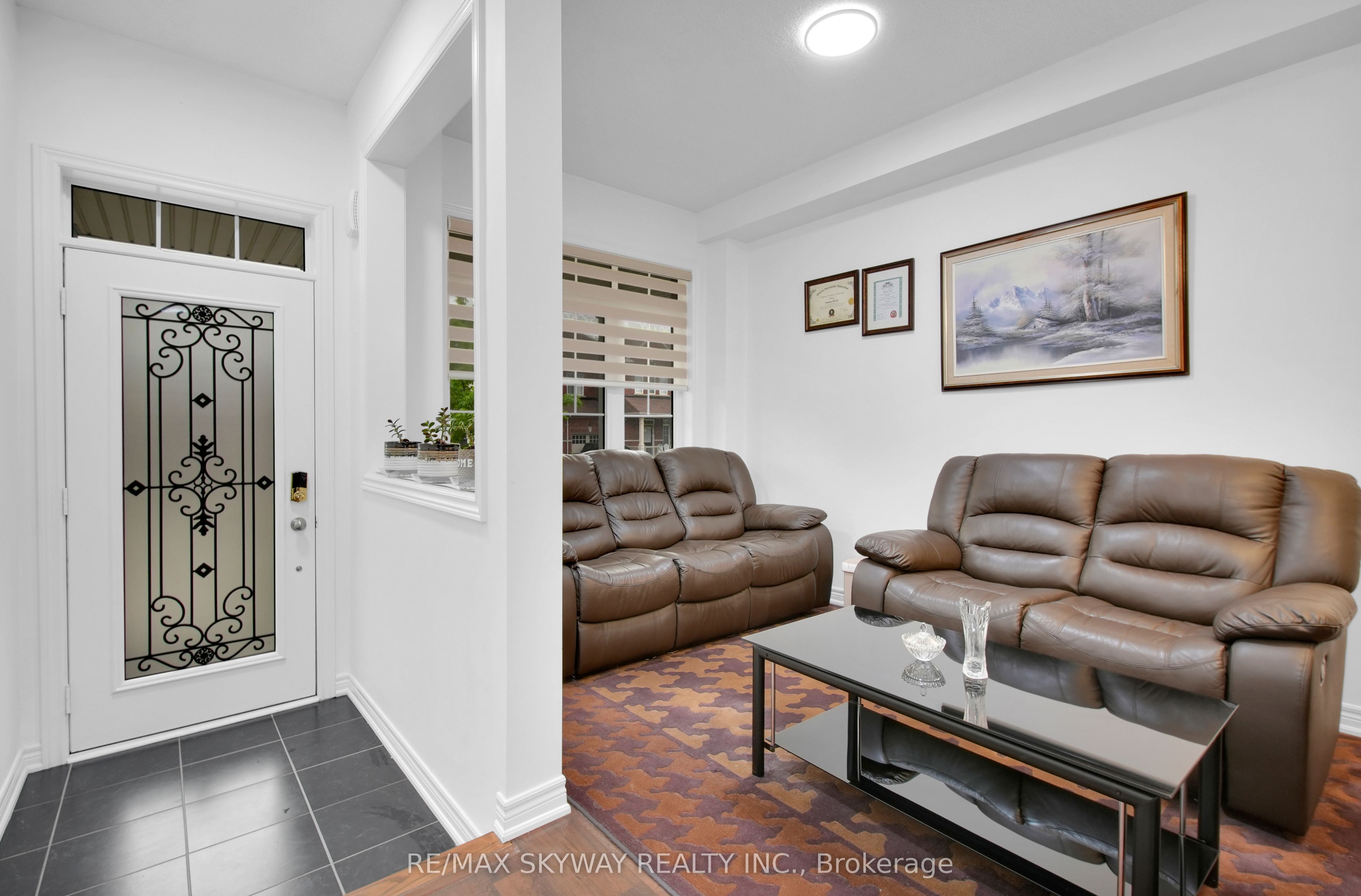 12 Fitzgibson Street, Brampton, ON L6Y 5Y5 photo 3