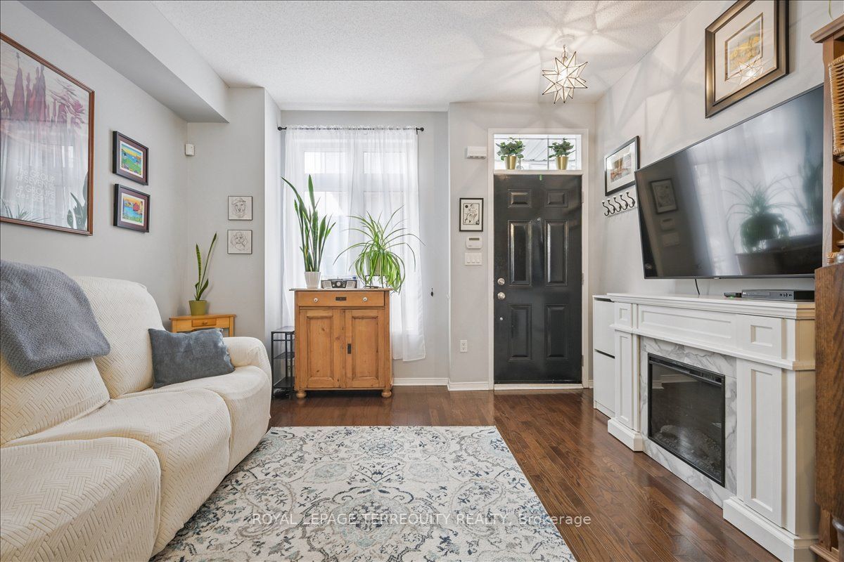 101 The Queensway N/A TH2, Toronto, ON M6S 5B4 photo 5