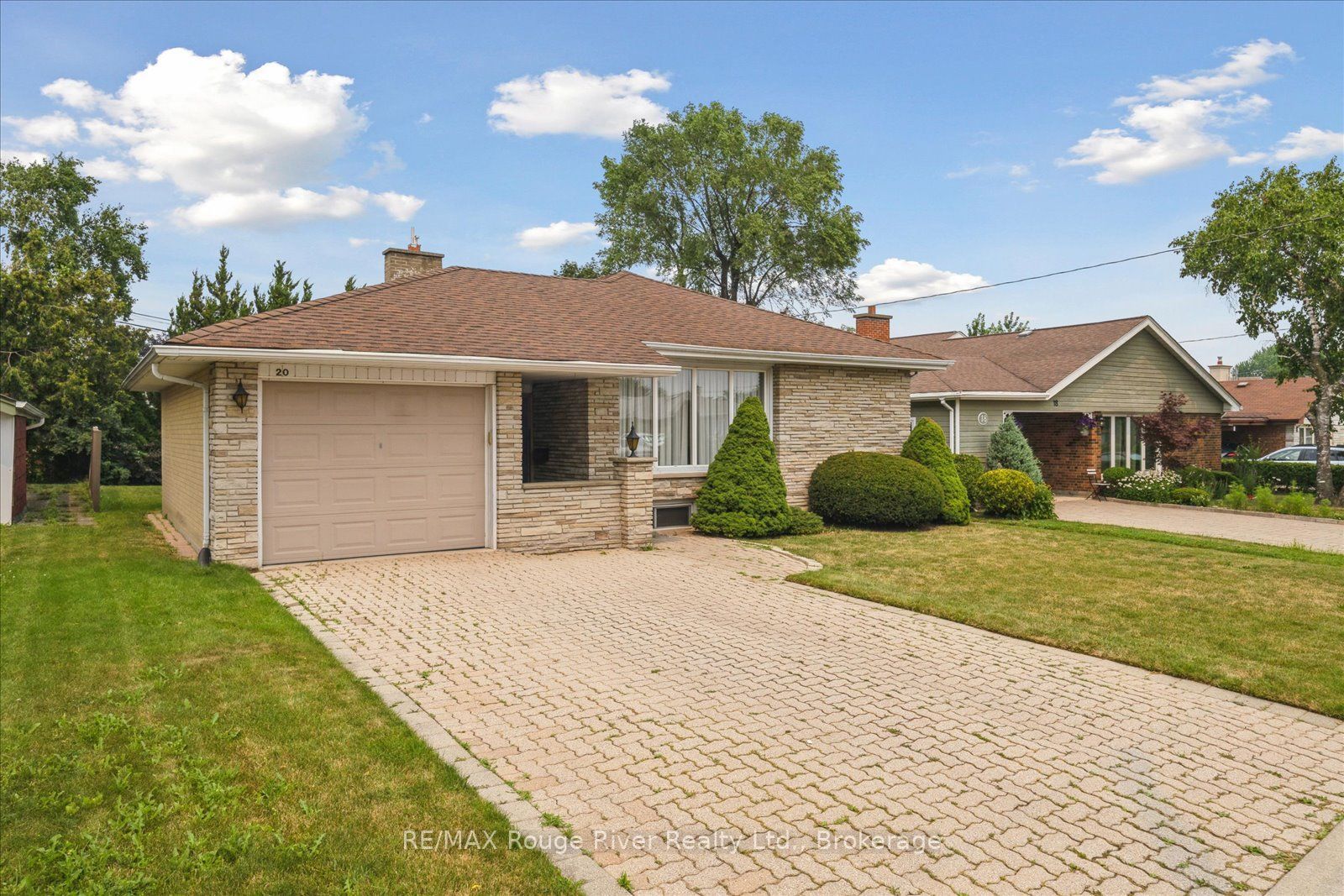 20 Tayrow Road, Toronto, ON M9W 2T9 photo 2