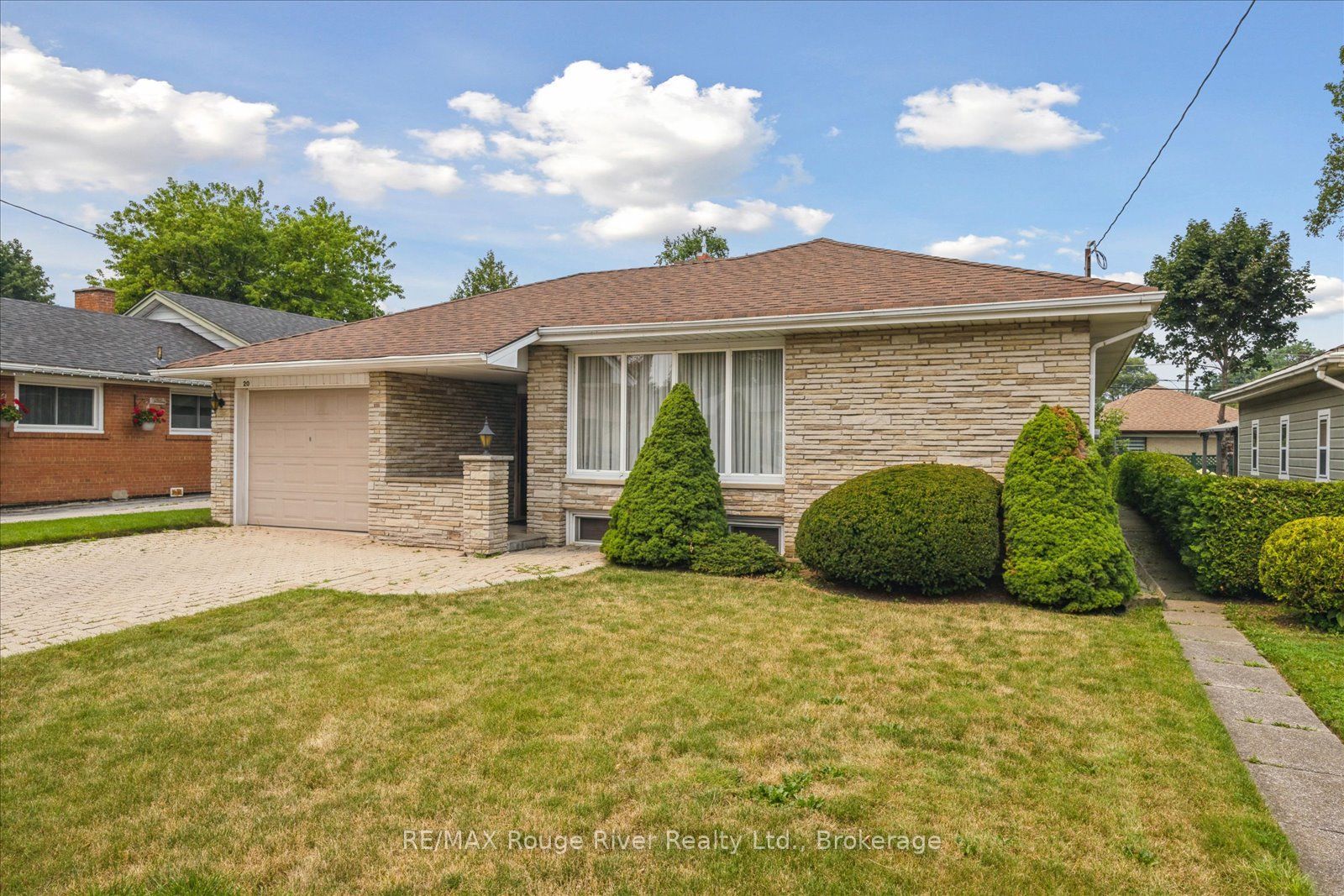 20 Tayrow Road, Toronto, ON M9W 2T9 photo 3