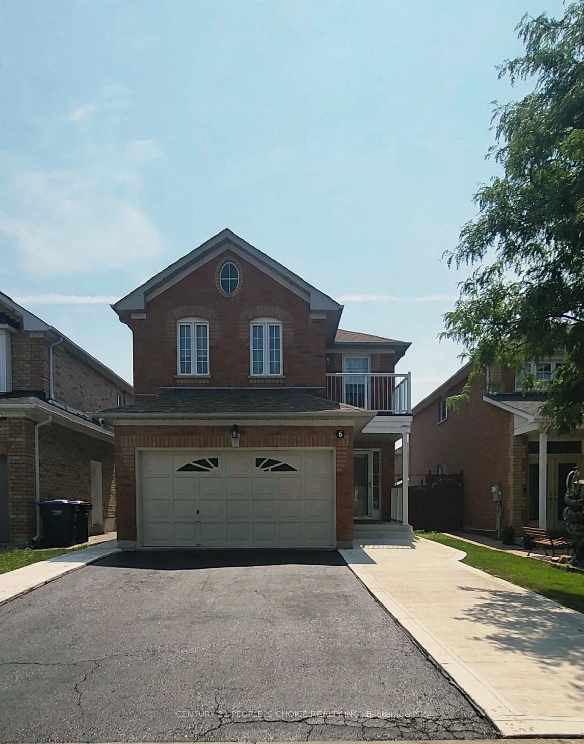 6 Sunny Glen Crescent, Brampton, ON L7A 1N5 photo 2
