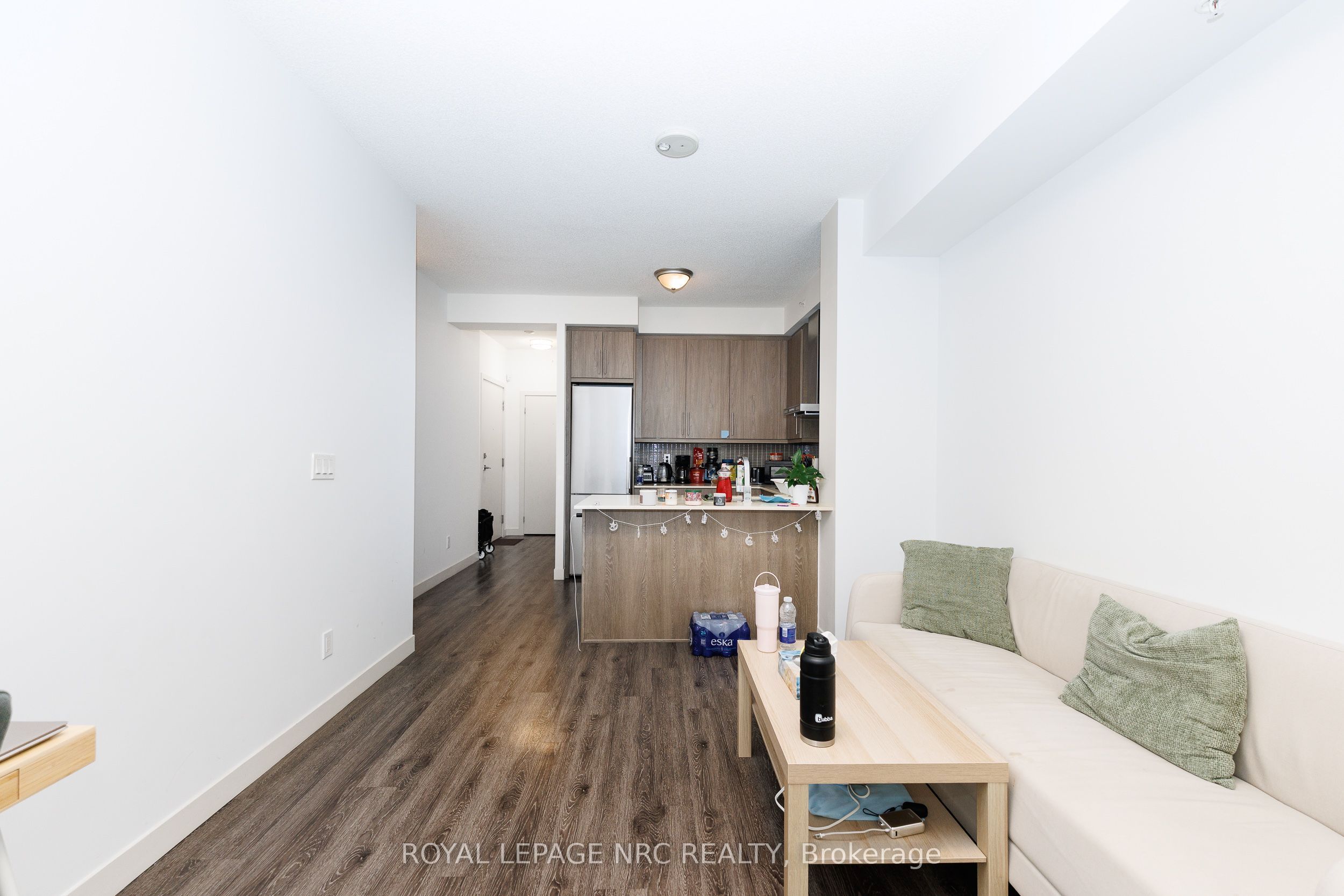 2093 S Fairvew Street S 506, Burlington, ON L7R 0E6 photo 3