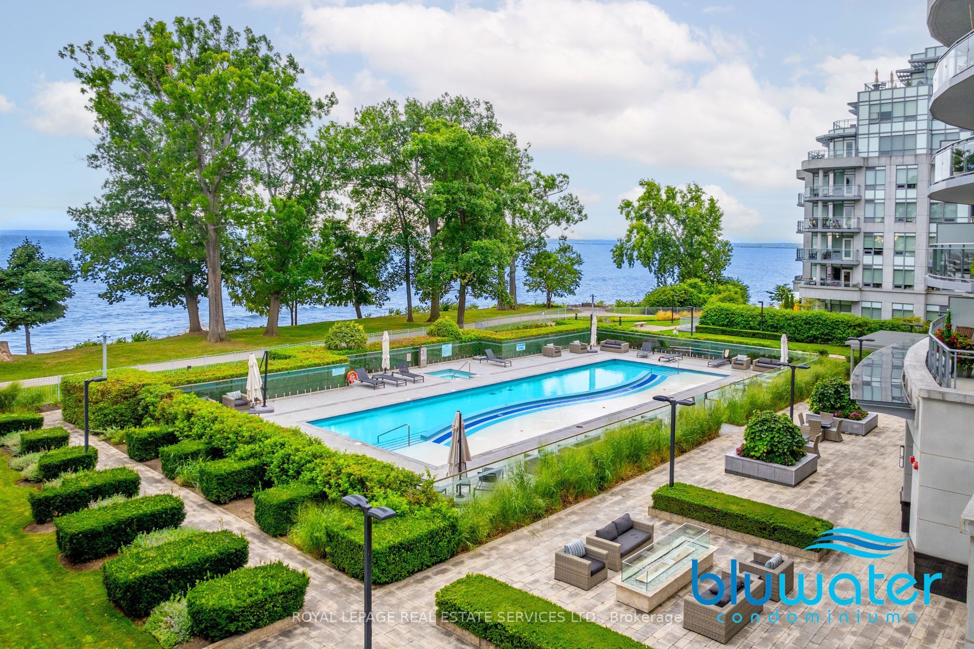 3500 Lakeshore Road W 122C, Oakville, ON L6L 0B4 photo 2