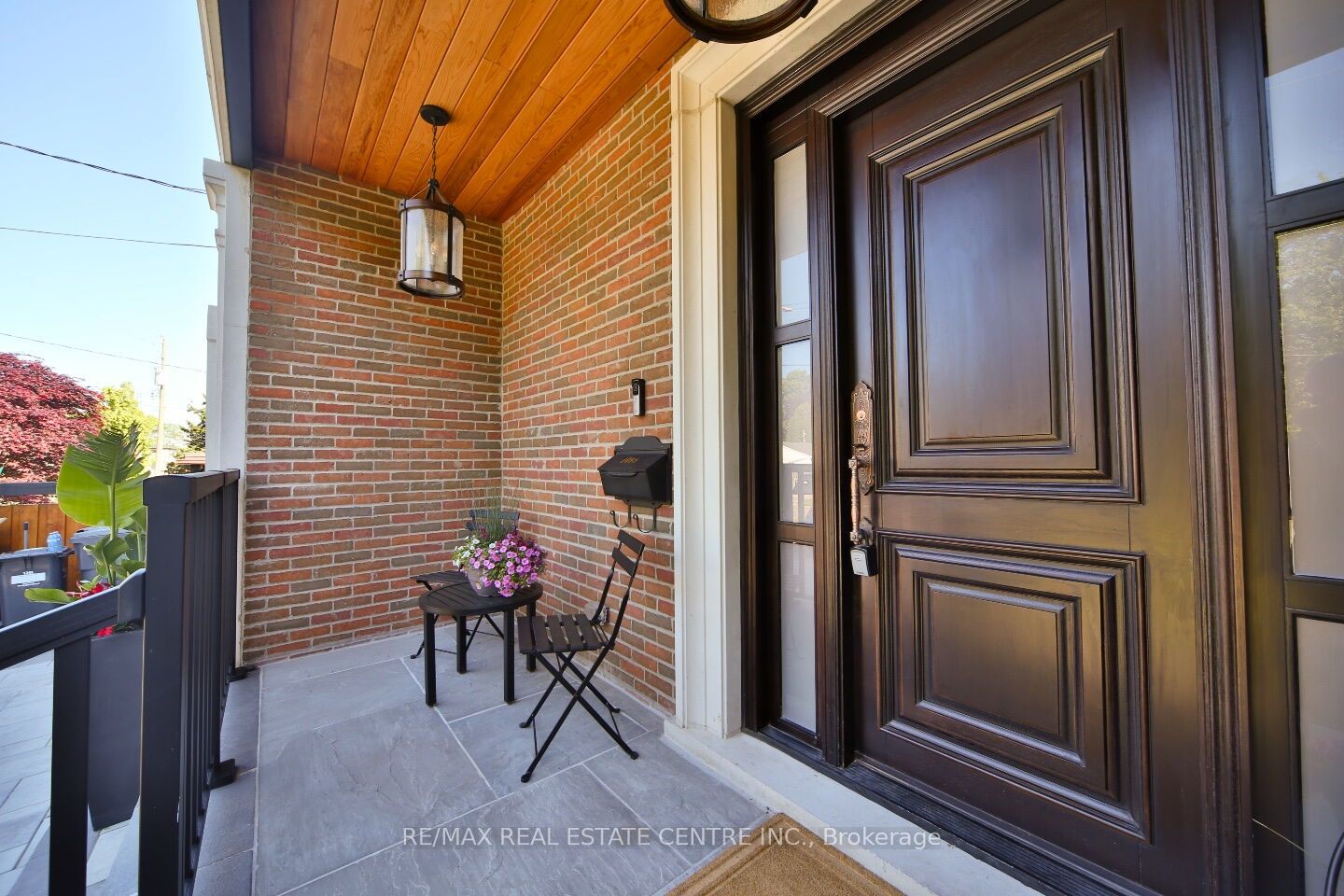 1098 Meredith Avenue, Mississauga, ON L5E 2E1 photo 5
