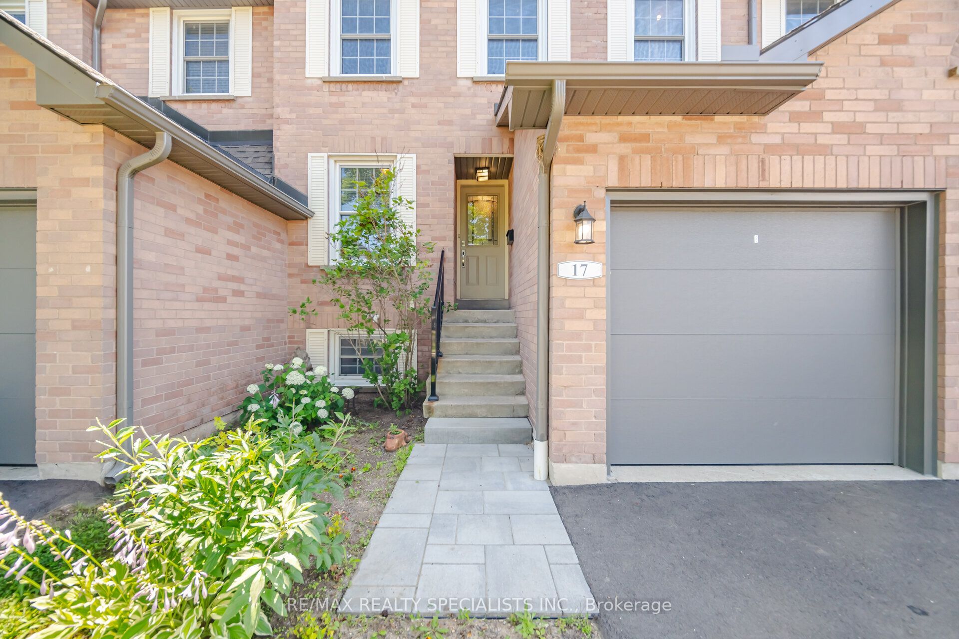 2935 Headon Forest Drive 17, Burlington, ON L7M 3Z7 photo 3