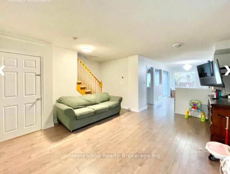 7028 Black Walnut Trail, Mississauga, ON L5N 7N7 photo 3