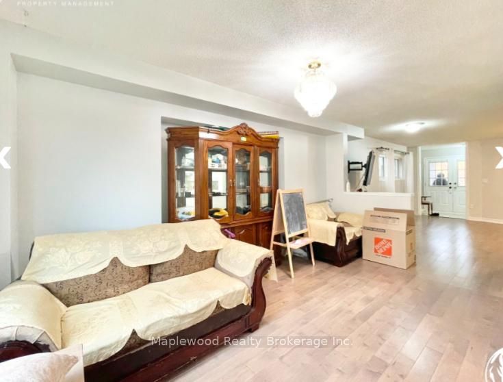7028 Black Walnut Trail, Mississauga, ON L5N 7N7 photo 4
