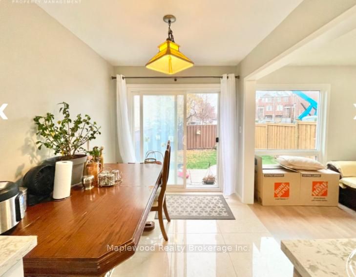 7028 Black Walnut Trail, Mississauga, ON L5N 7N7 photo 5