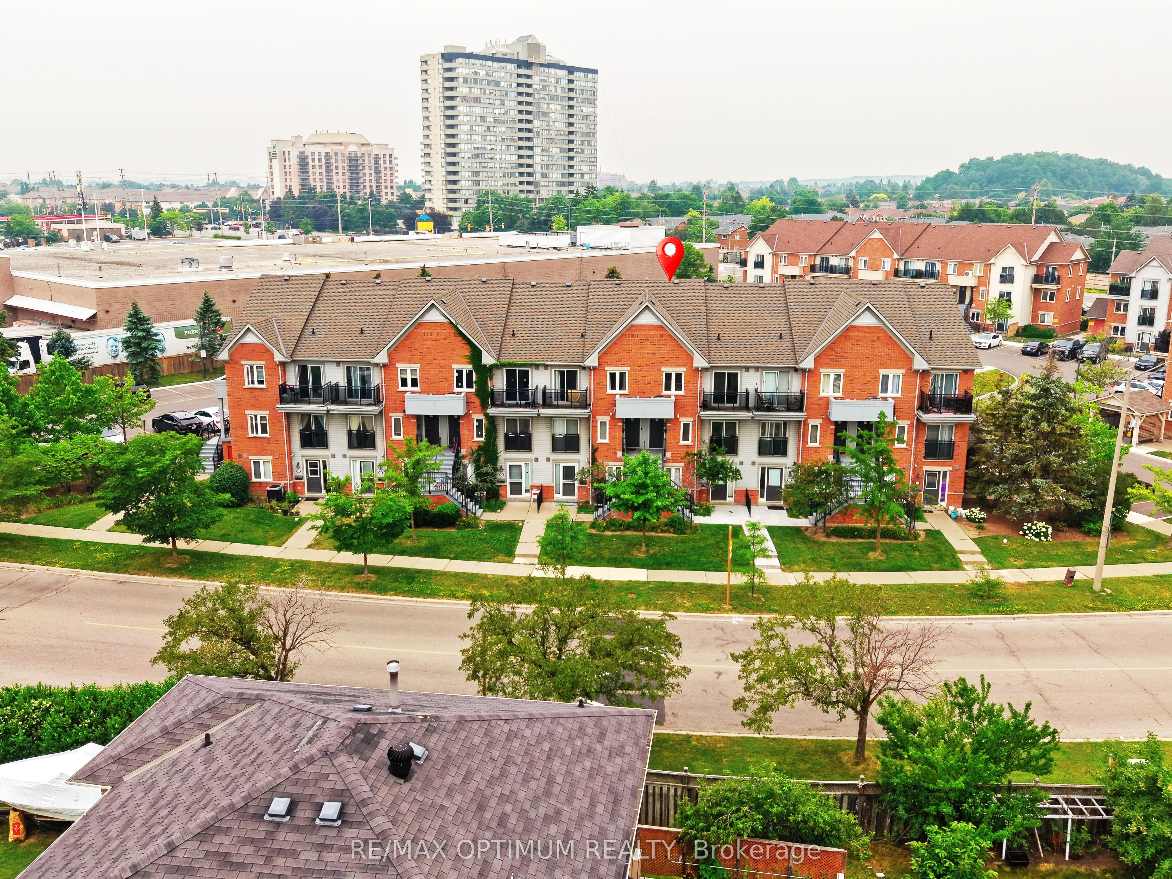 4620 Guildwood Way 17, Mississauga, ON L5R 4H5