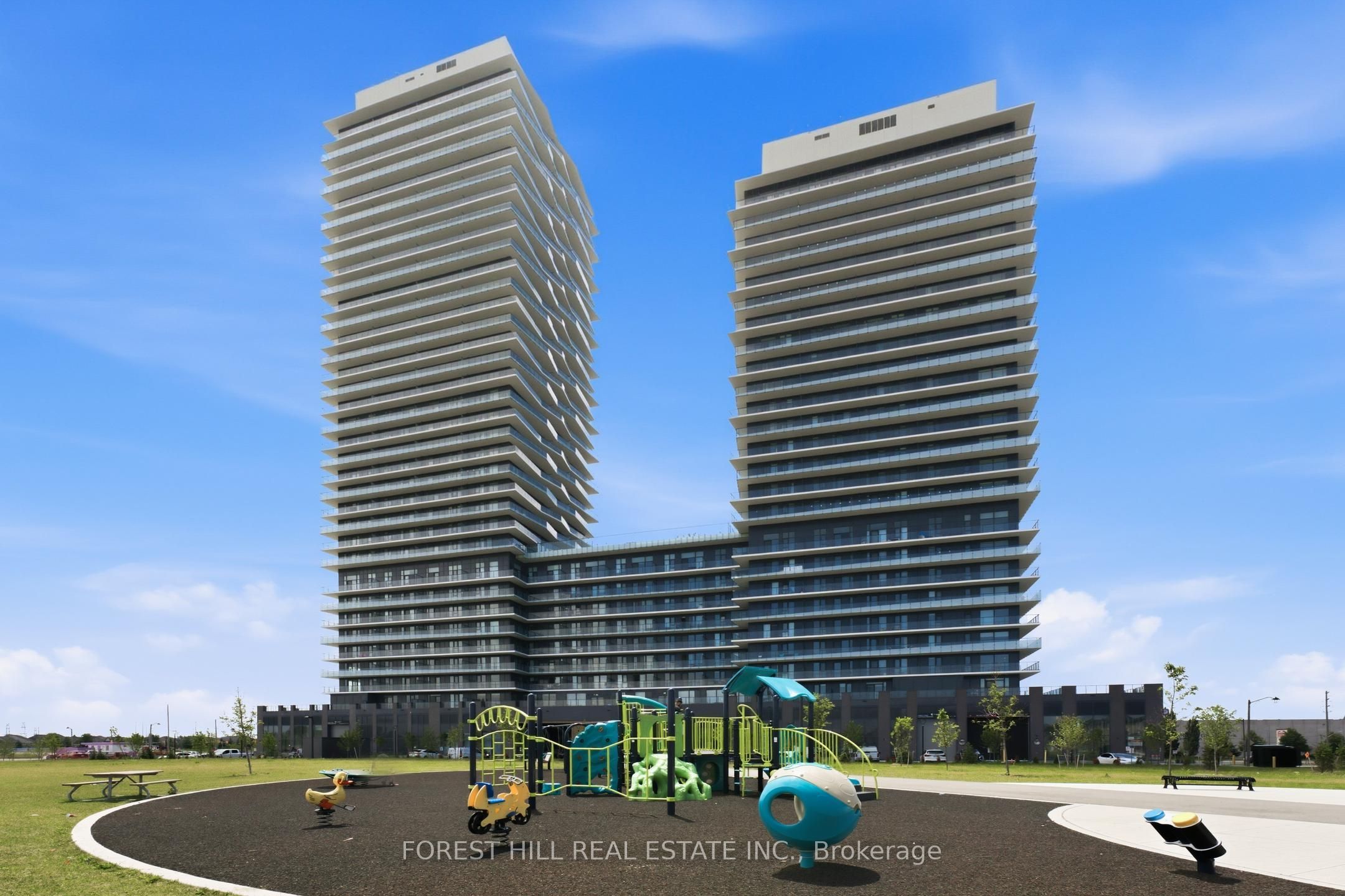 15 Skyridge Drive 1517, Brampton, ON L6P 4S3