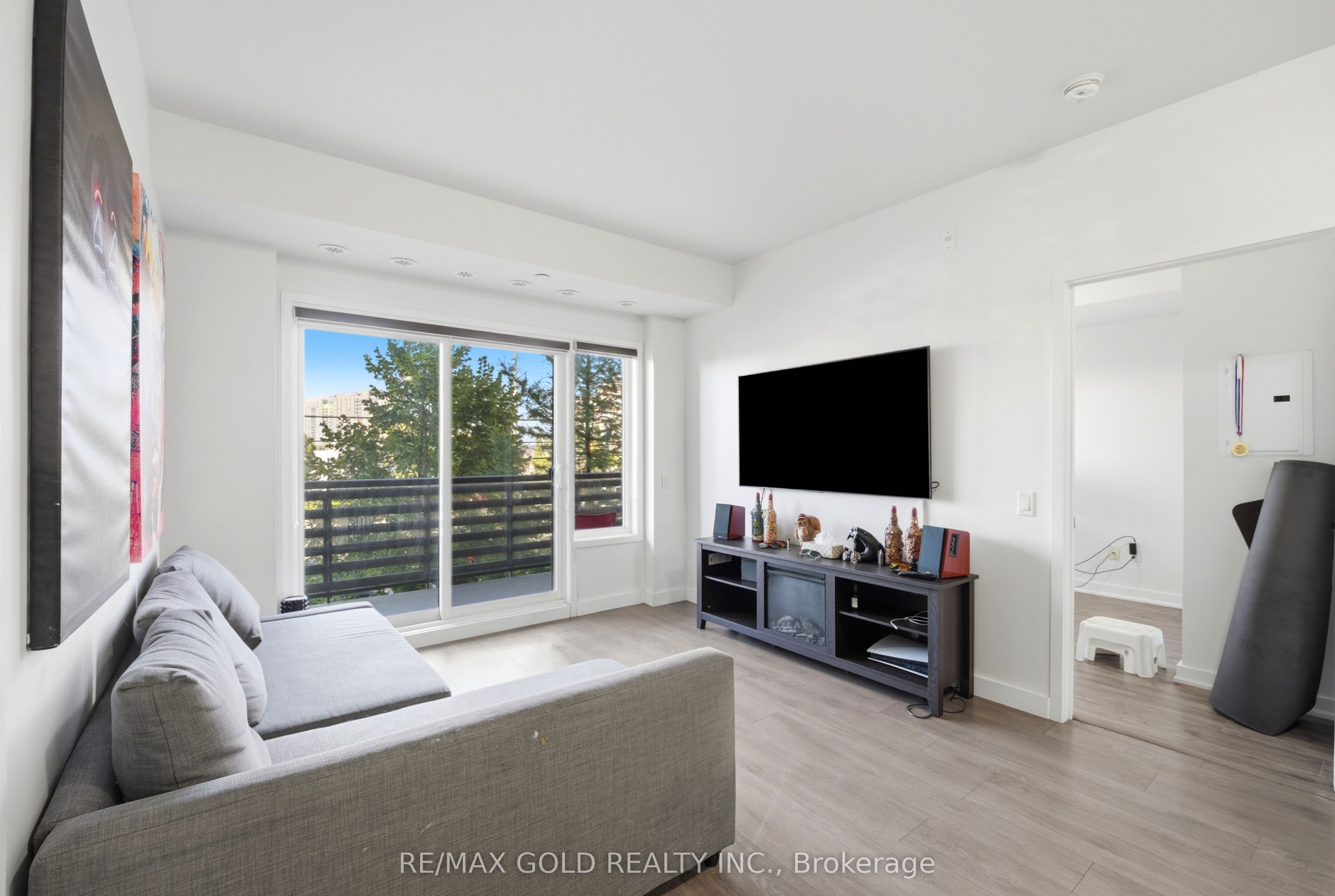 5025 Harvard Road 211, Mississauga, ON L5M 0W6 photo 4