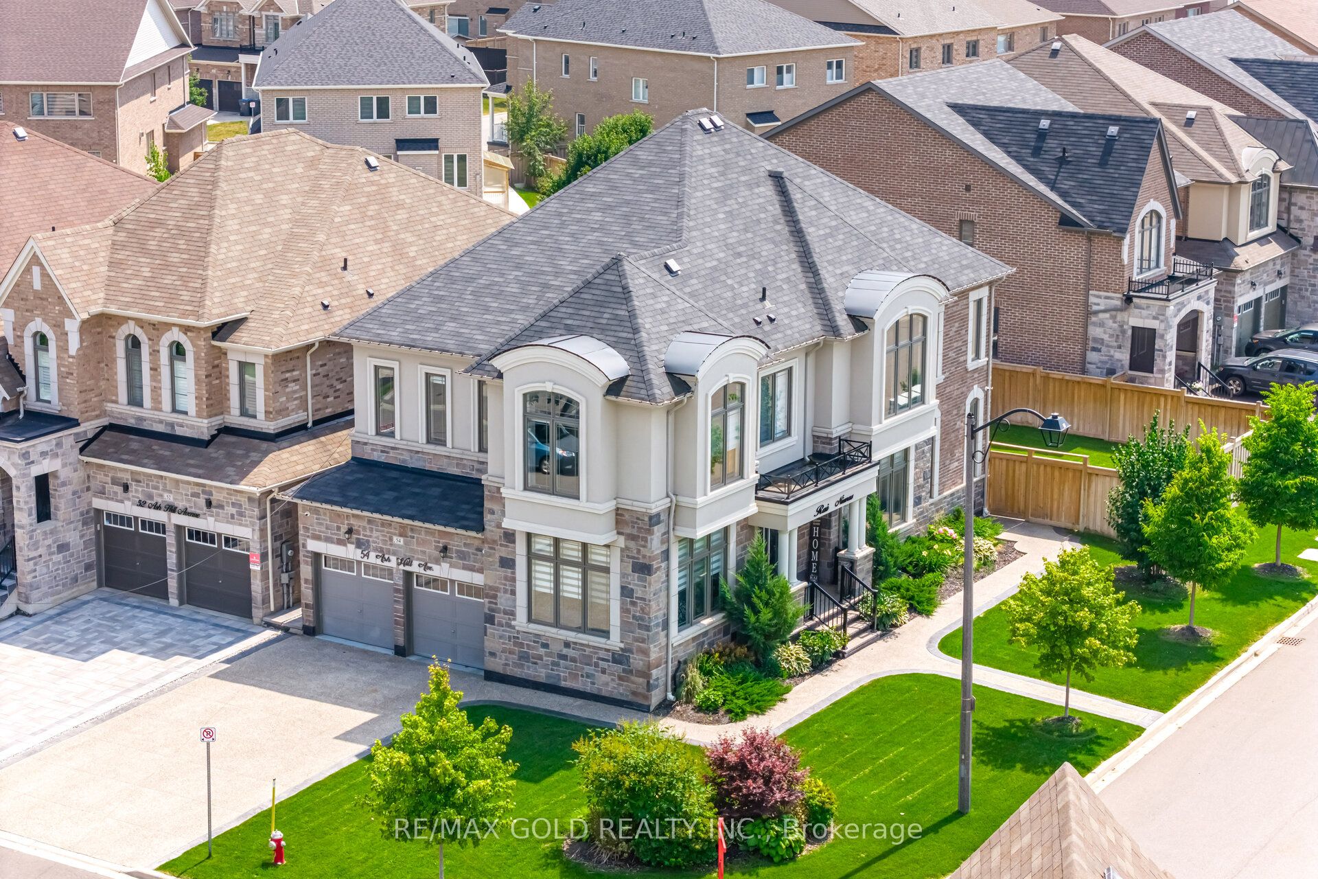 54 Ash Hill Avenue, Caledon, ON L7C 4E8