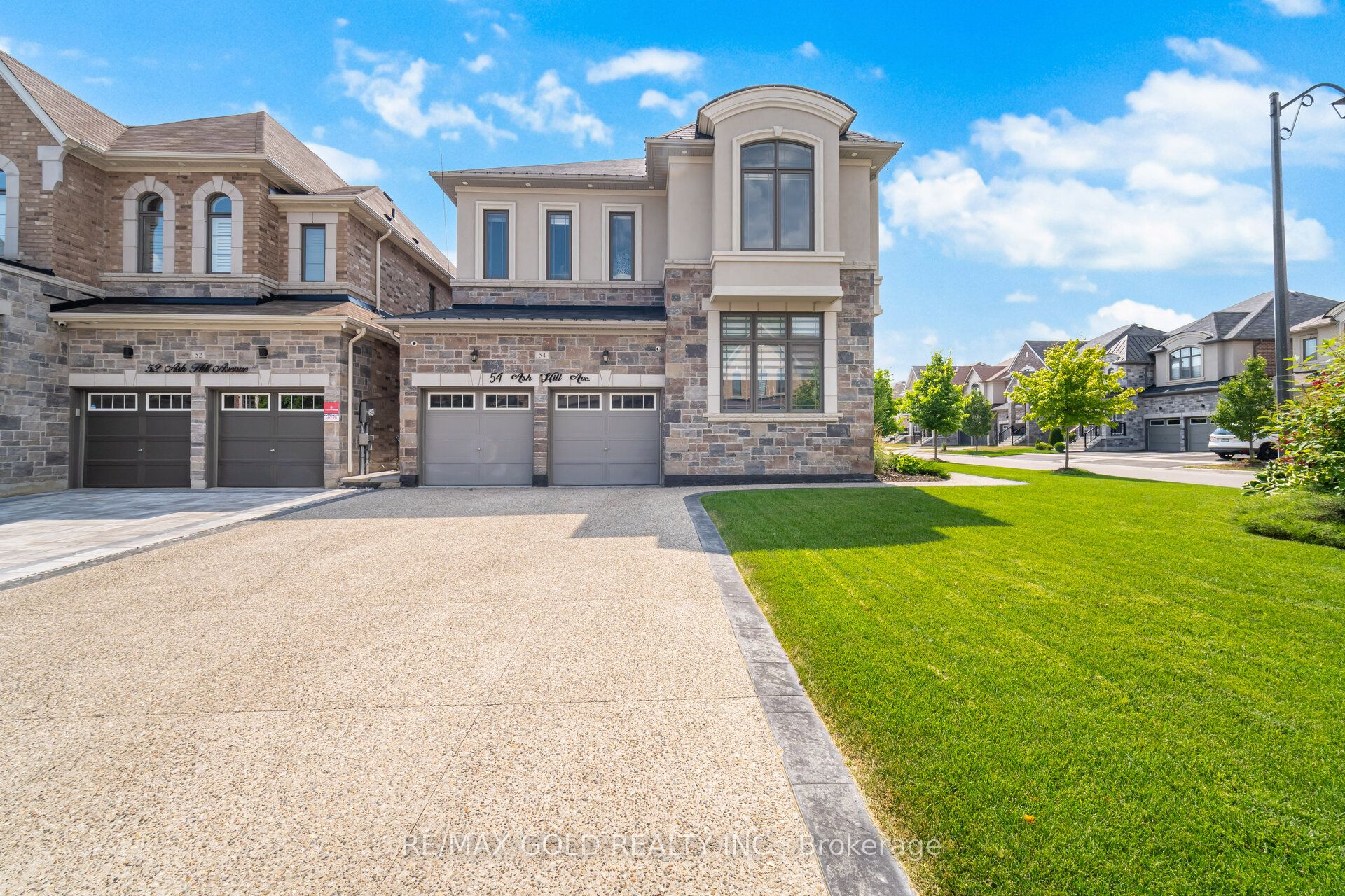 54 Ash Hill Avenue, Caledon, ON L7C 4E8 photo 2