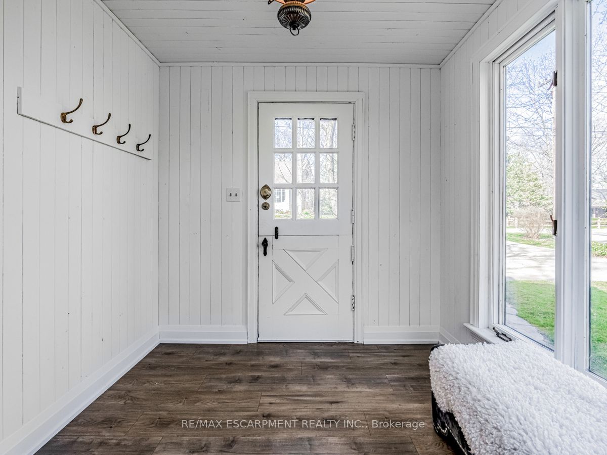 804 Shadeland Avenue, Burlington, ON L7T 2M1 photo 3