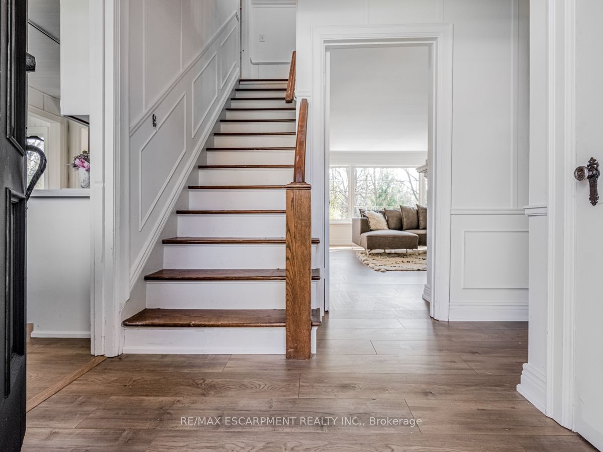 804 Shadeland Avenue, Burlington, ON L7T 2M1 photo 5